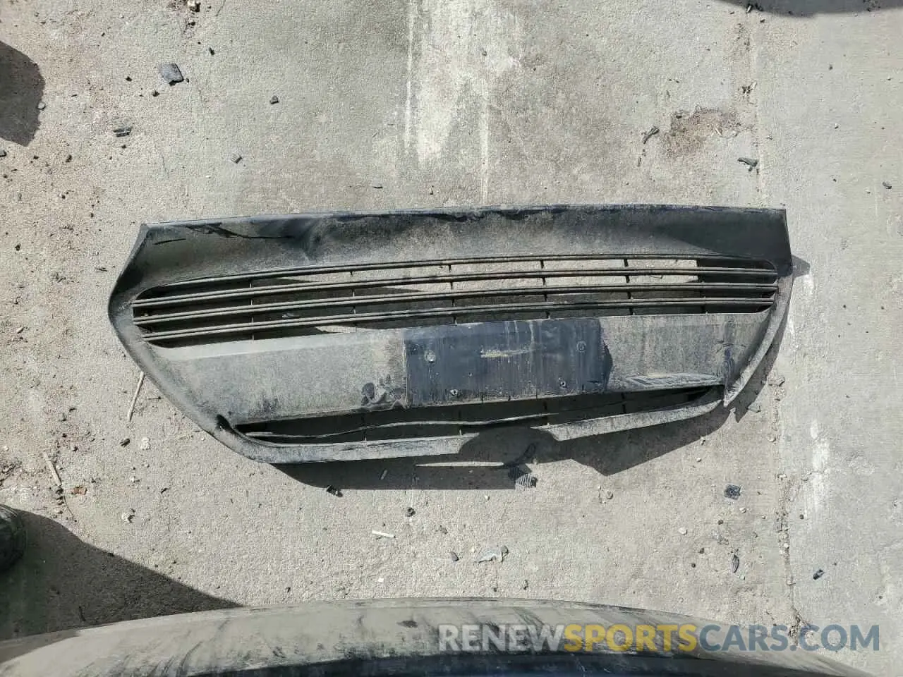 12 Photograph of a damaged car 5YFBURHE6KP915686 TOYOTA COROLLA 2019