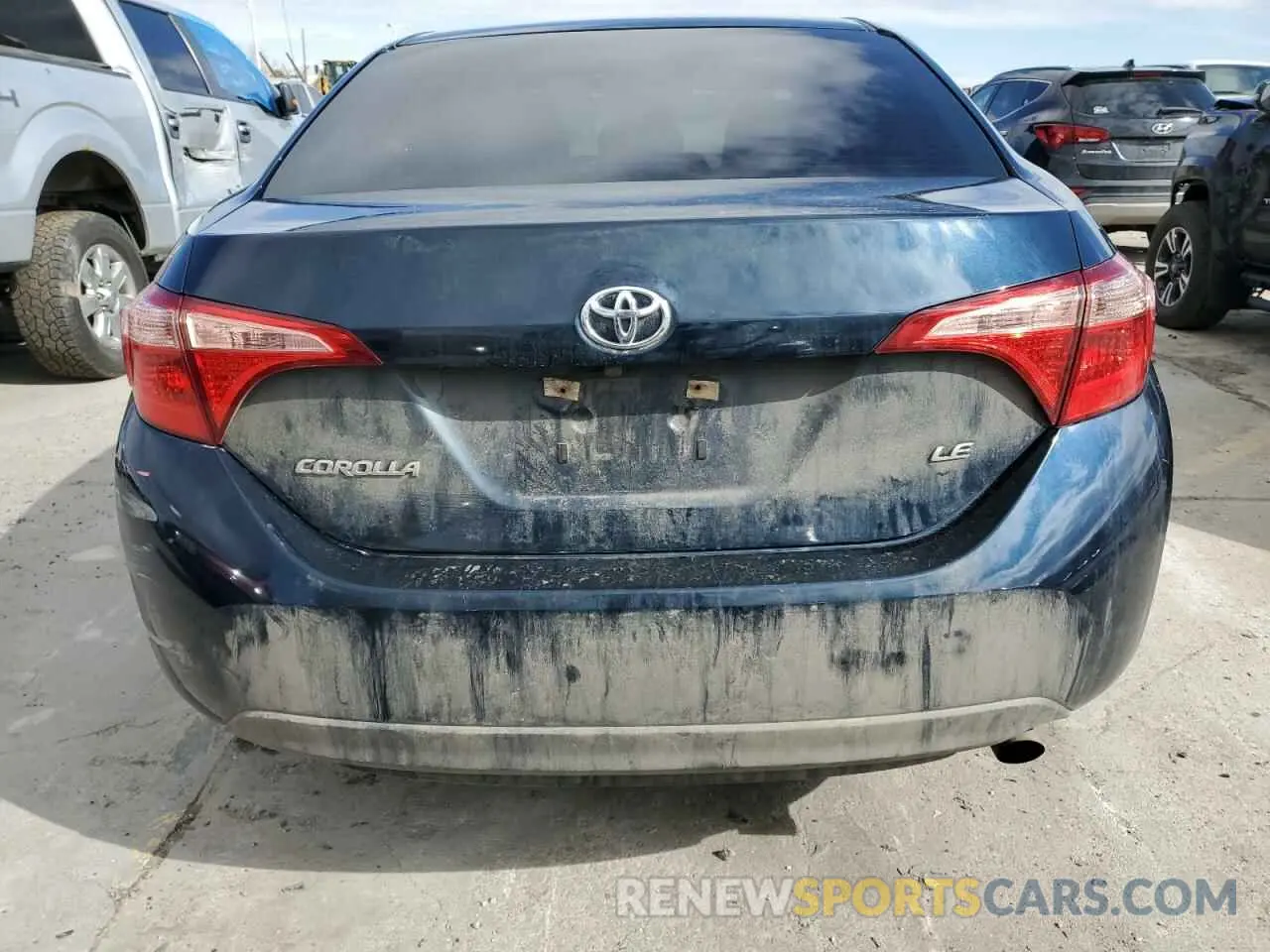6 Photograph of a damaged car 5YFBURHE6KP915686 TOYOTA COROLLA 2019