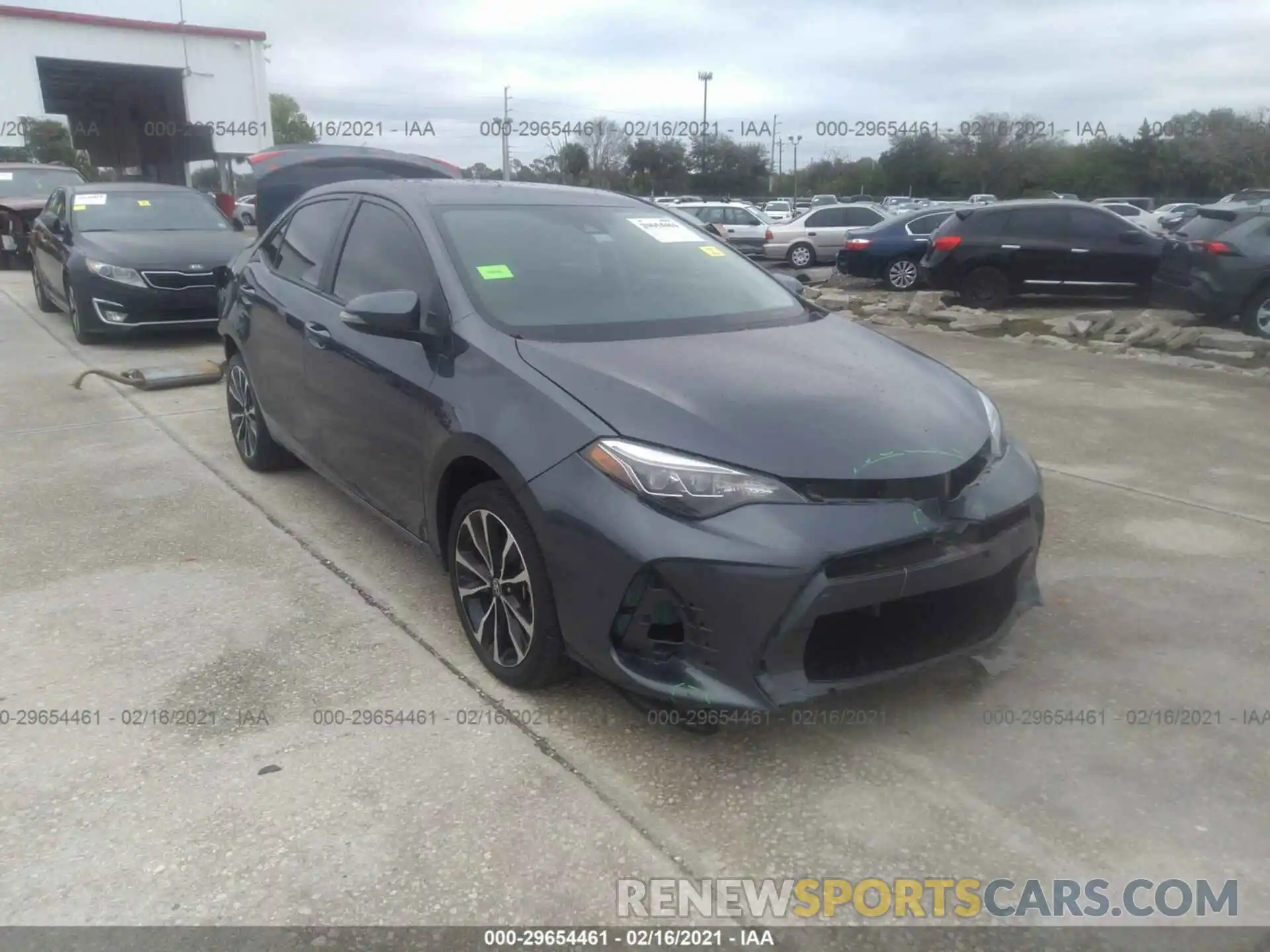 6 Photograph of a damaged car 5YFBURHE6KP915784 TOYOTA COROLLA 2019