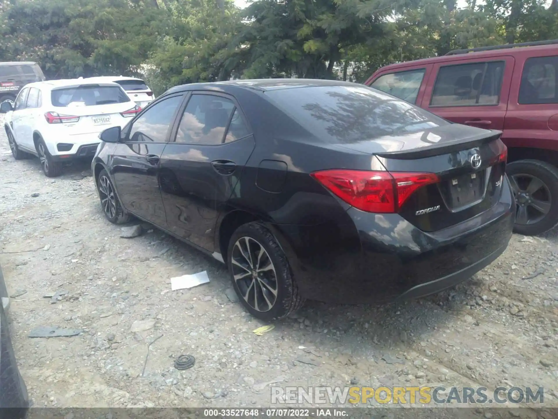 3 Photograph of a damaged car 5YFBURHE6KP916479 TOYOTA COROLLA 2019