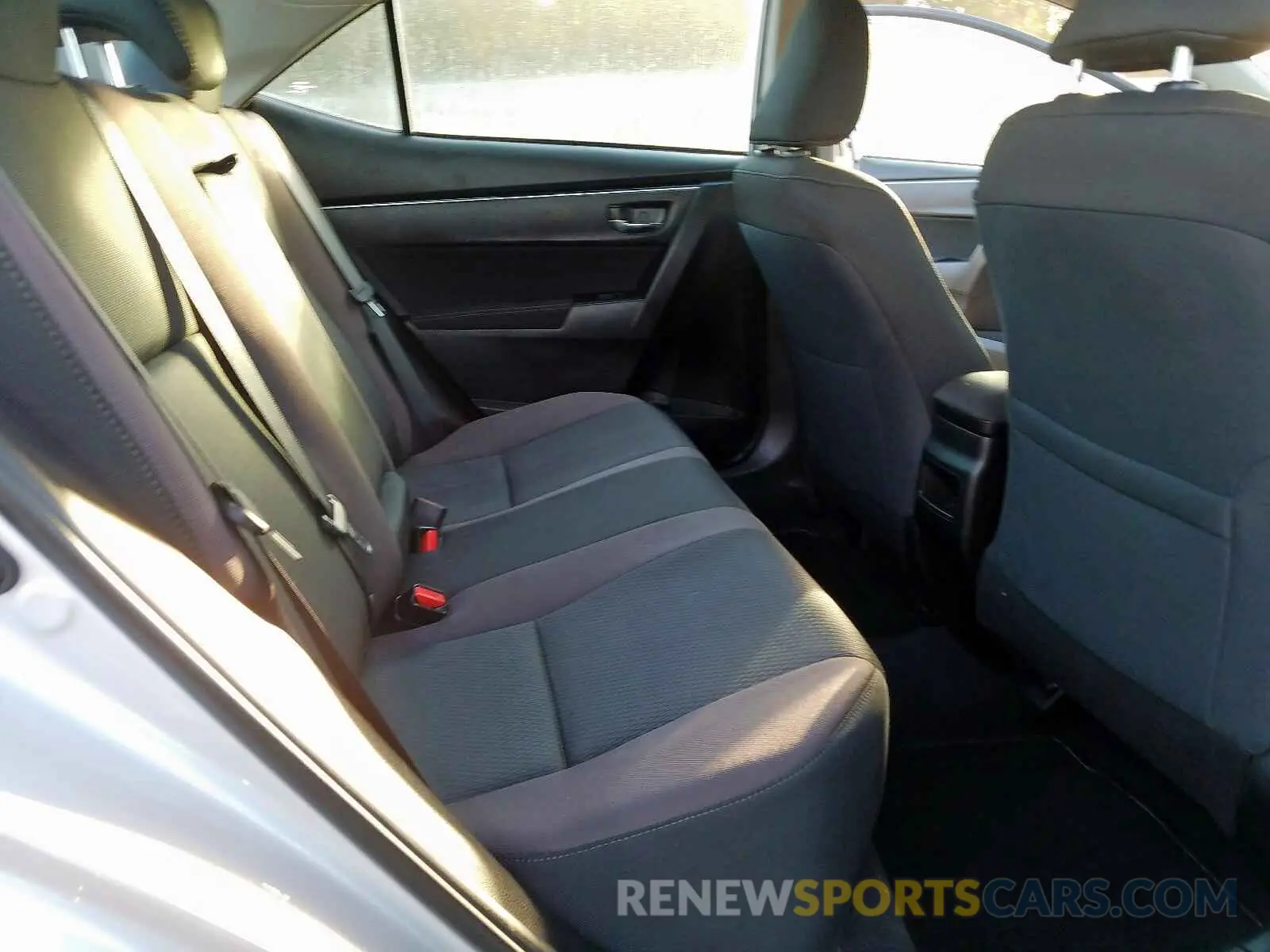 6 Photograph of a damaged car 5YFBURHE6KP920919 TOYOTA COROLLA 2019