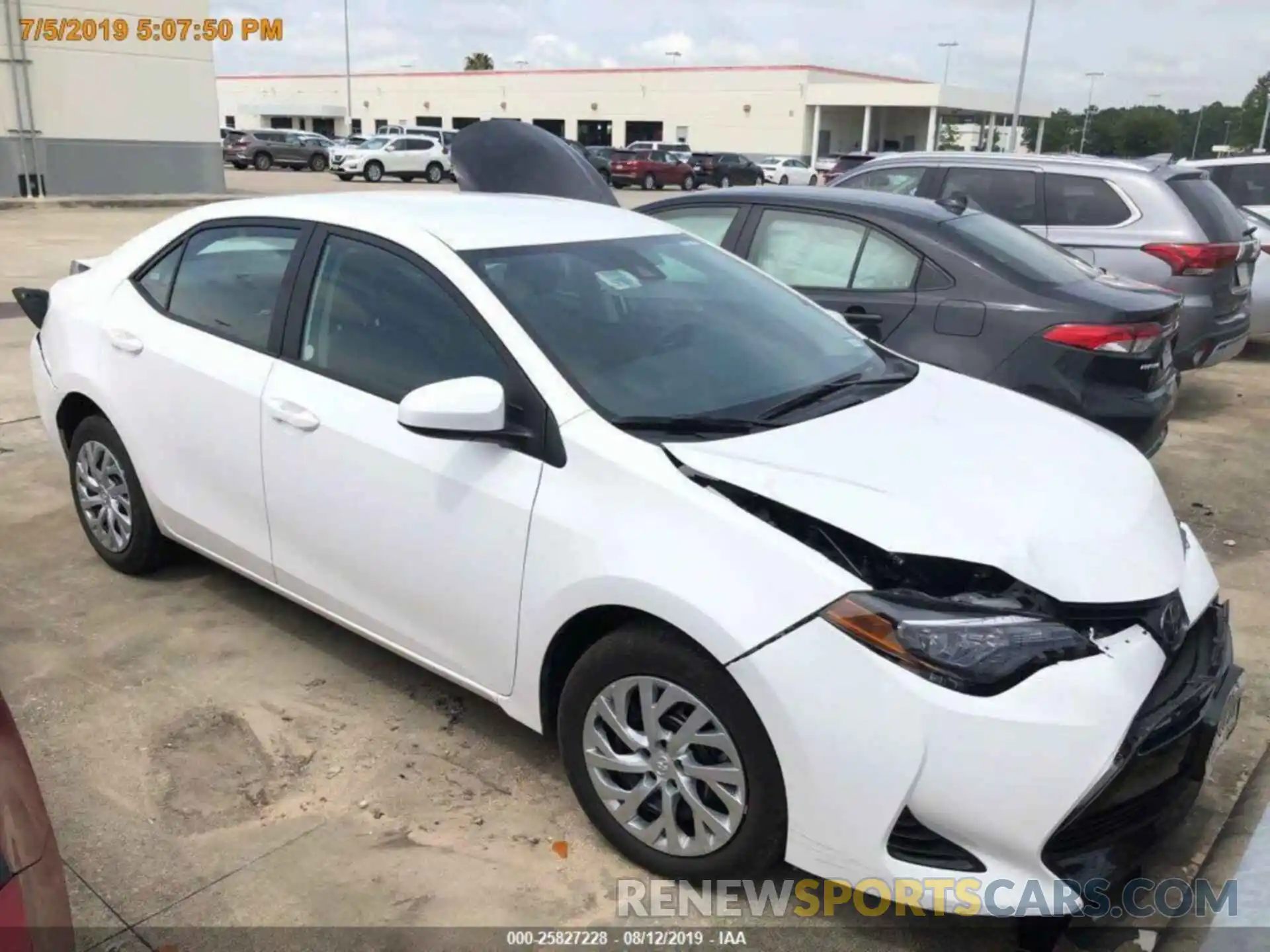 15 Photograph of a damaged car 5YFBURHE6KP921262 TOYOTA COROLLA 2019