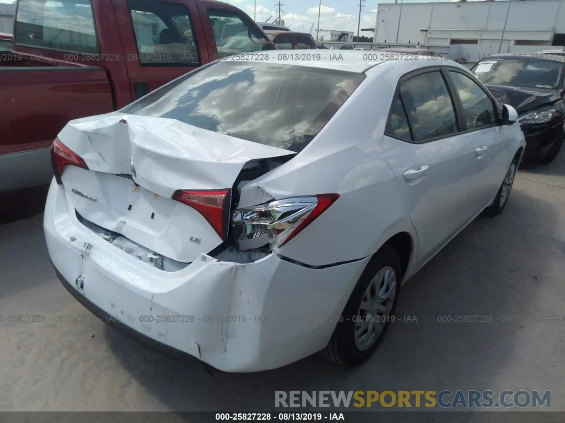 4 Photograph of a damaged car 5YFBURHE6KP921262 TOYOTA COROLLA 2019