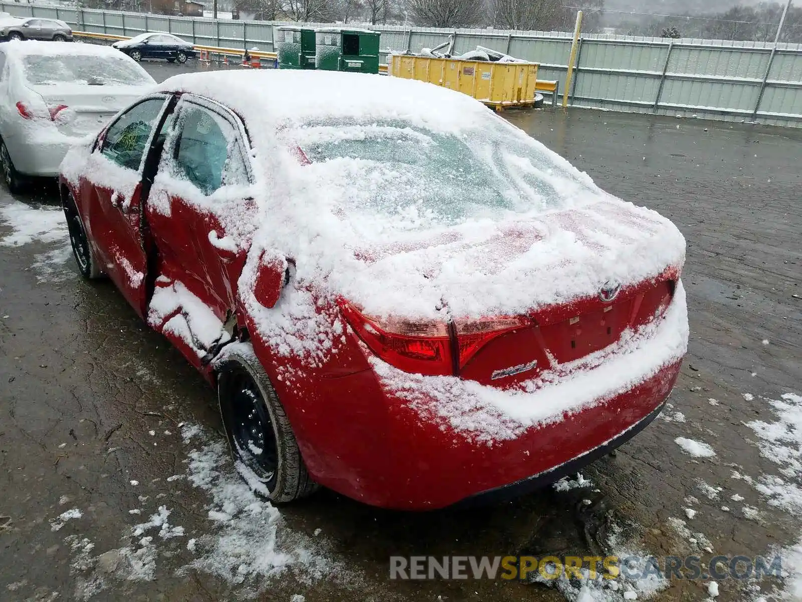 3 Photograph of a damaged car 5YFBURHE6KP927885 TOYOTA COROLLA 2019