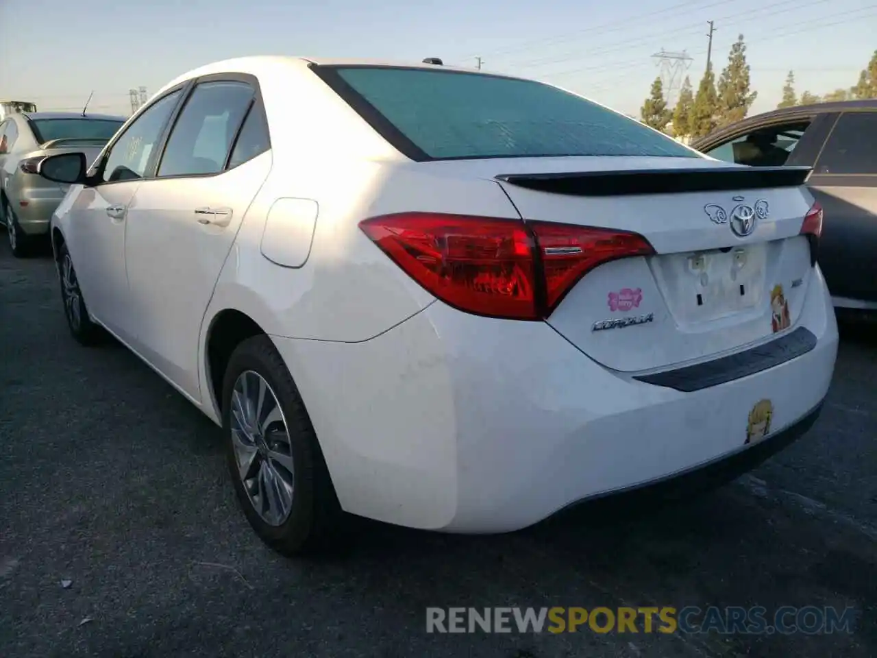 3 Photograph of a damaged car 5YFBURHE6KP932827 TOYOTA COROLLA 2019