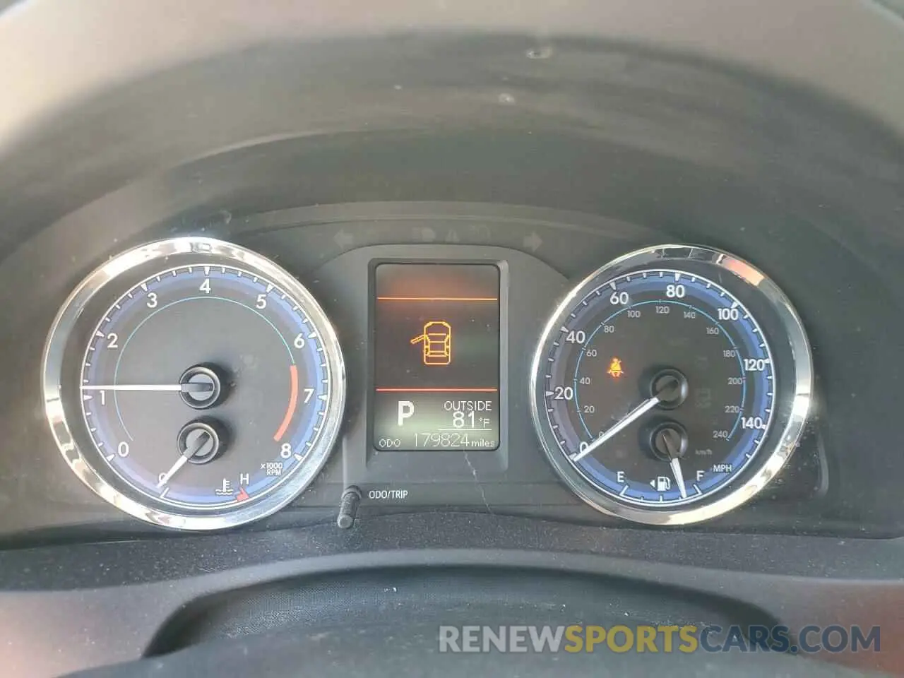 9 Photograph of a damaged car 5YFBURHE6KP932892 TOYOTA COROLLA 2019