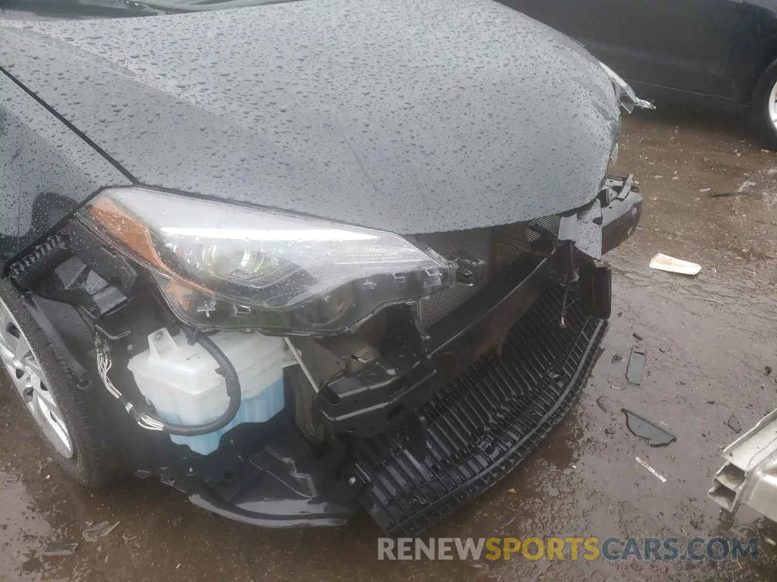 9 Photograph of a damaged car 5YFBURHE6KP933590 TOYOTA COROLLA 2019