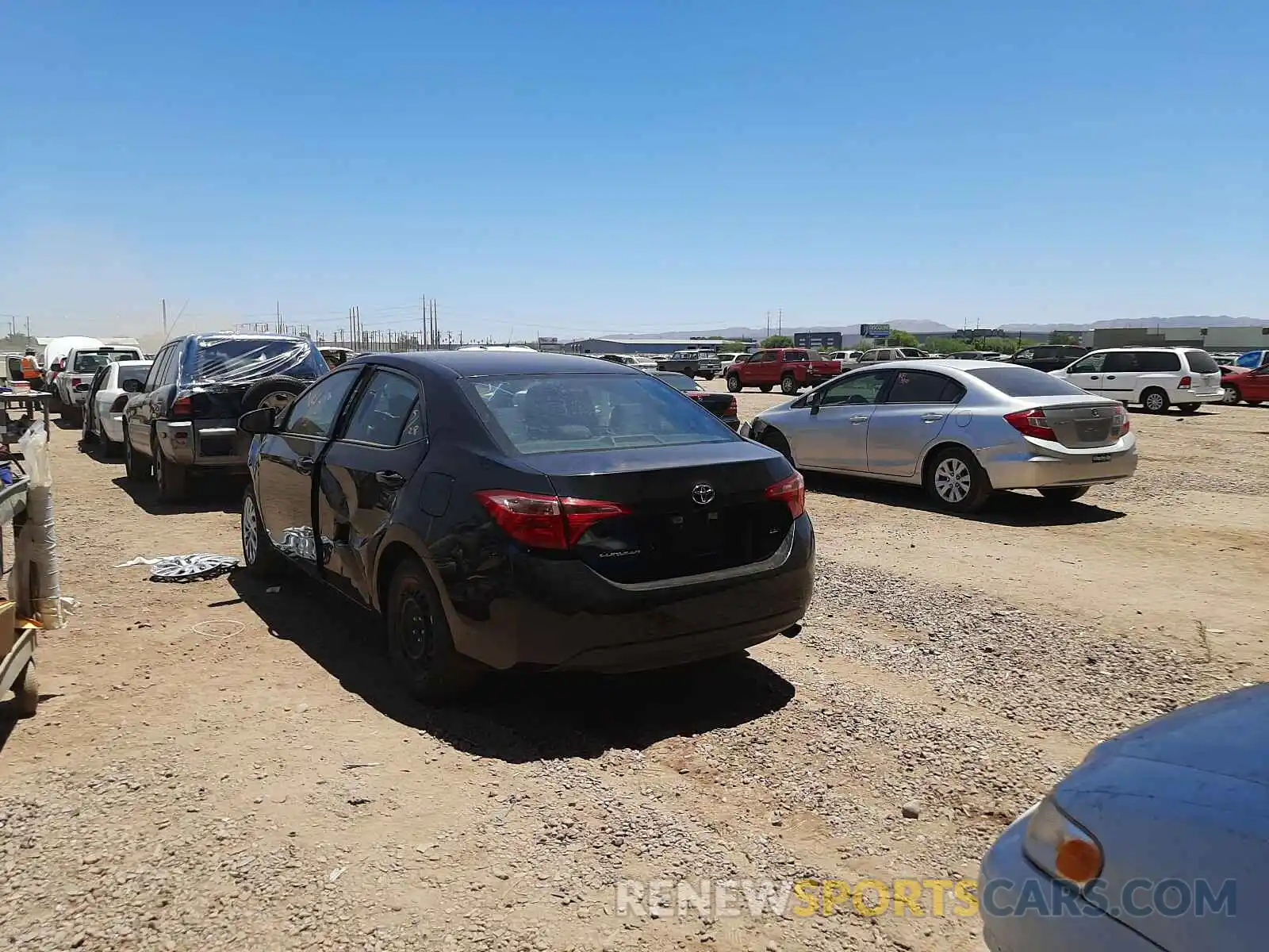 3 Photograph of a damaged car 5YFBURHE6KP934772 TOYOTA COROLLA 2019