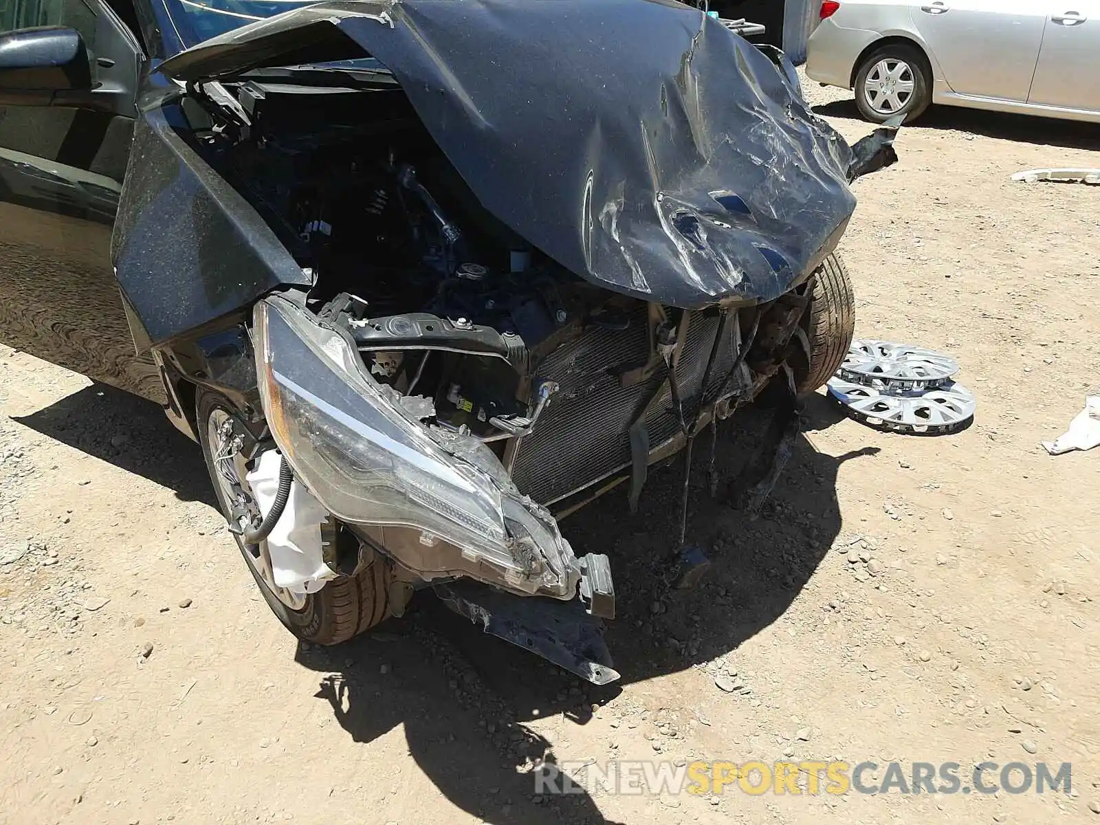 9 Photograph of a damaged car 5YFBURHE6KP934772 TOYOTA COROLLA 2019