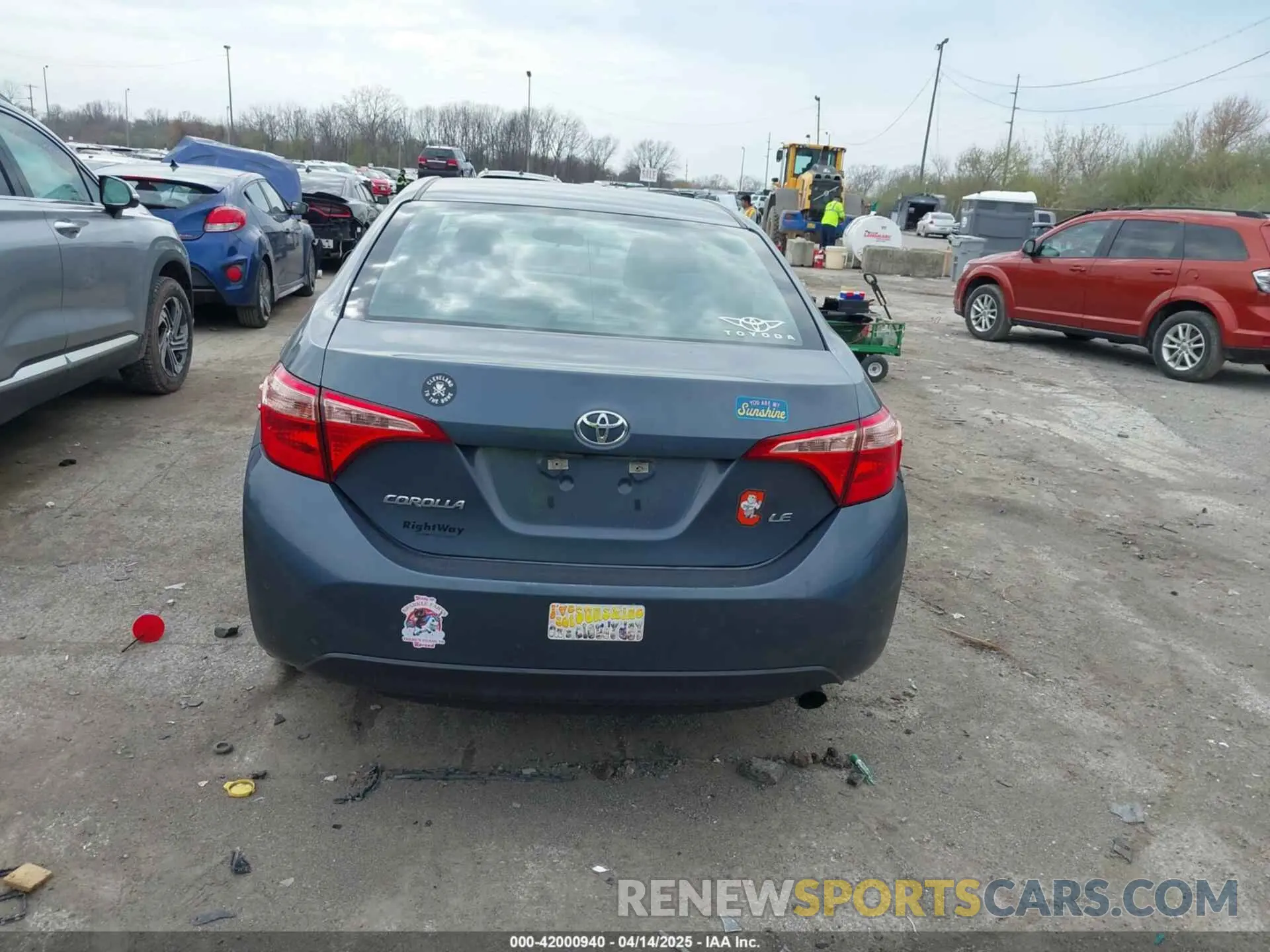 16 Photograph of a damaged car 5YFBURHE6KP934951 TOYOTA COROLLA 2019