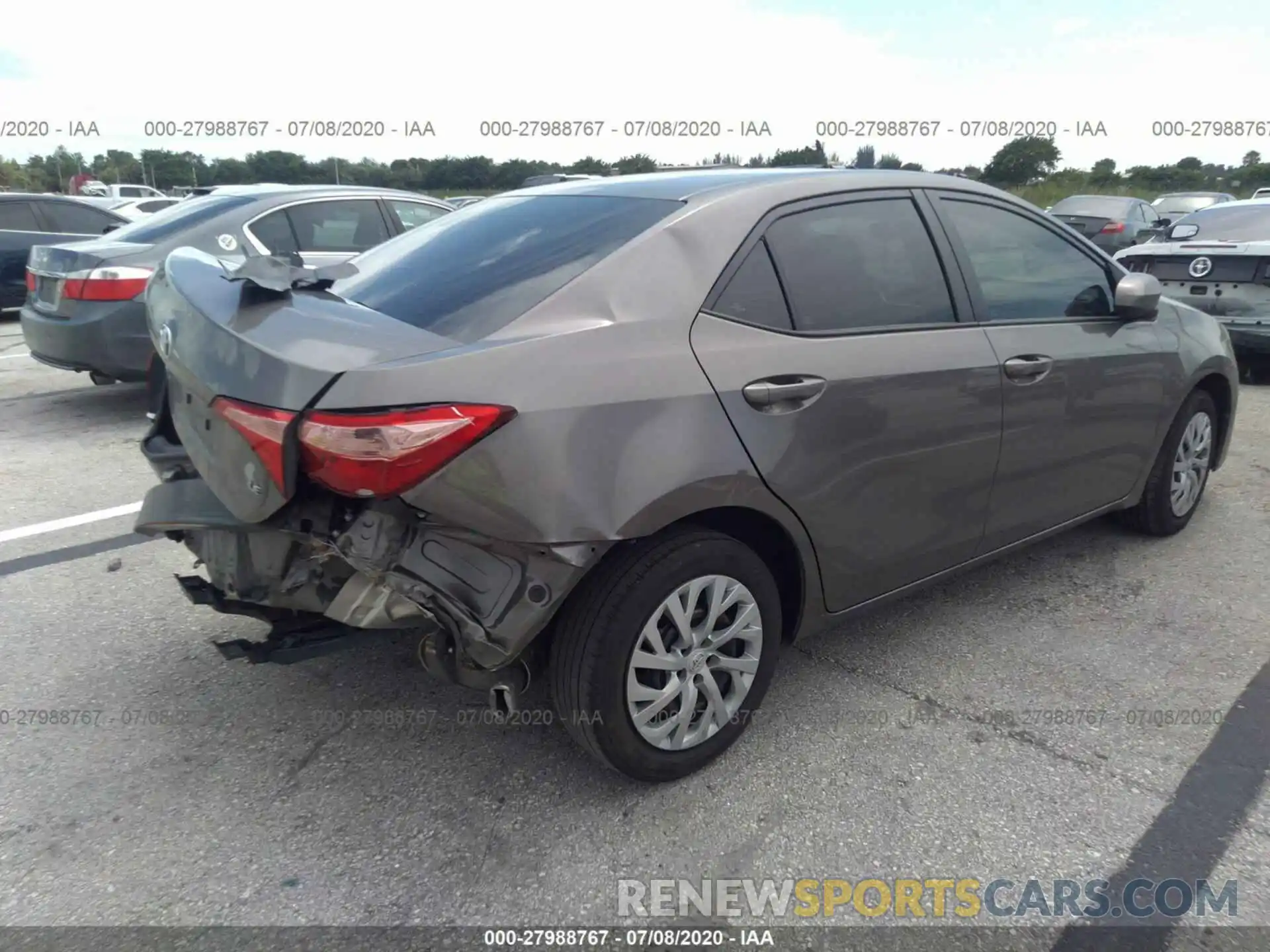 4 Photograph of a damaged car 5YFBURHE6KP935422 TOYOTA COROLLA 2019