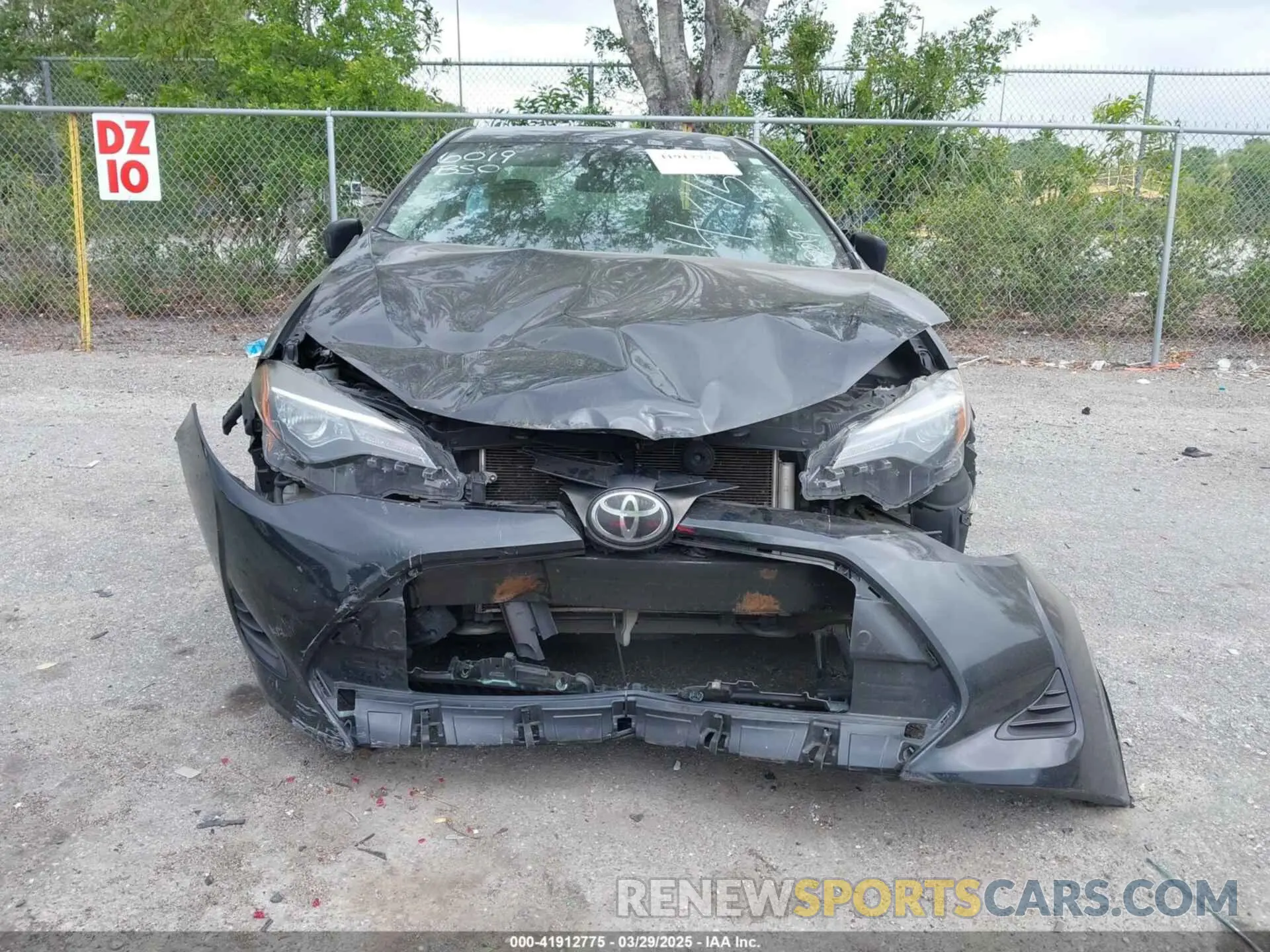 13 Photograph of a damaged car 5YFBURHE6KP936019 TOYOTA COROLLA 2019
