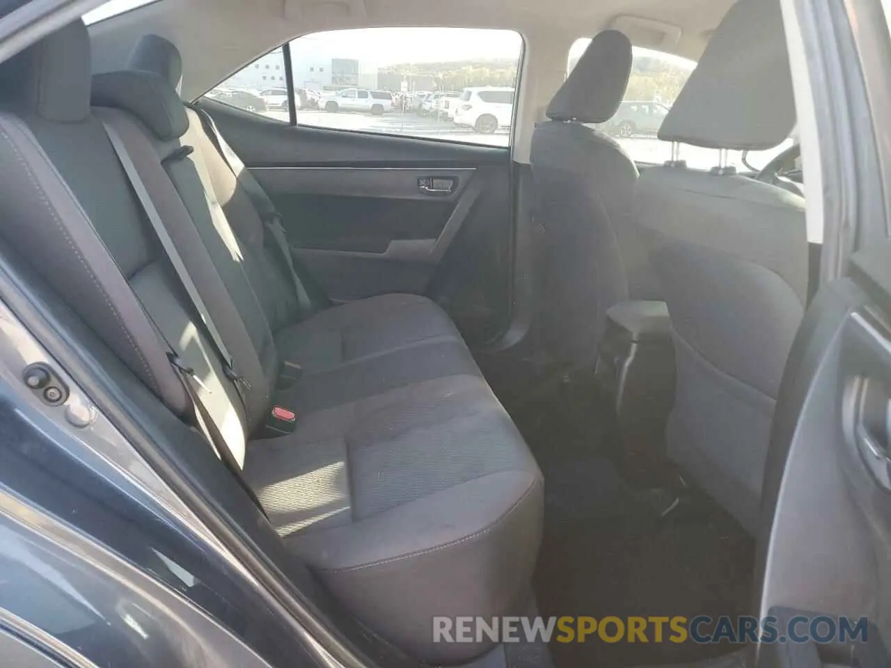 10 Photograph of a damaged car 5YFBURHE6KP938515 TOYOTA COROLLA 2019