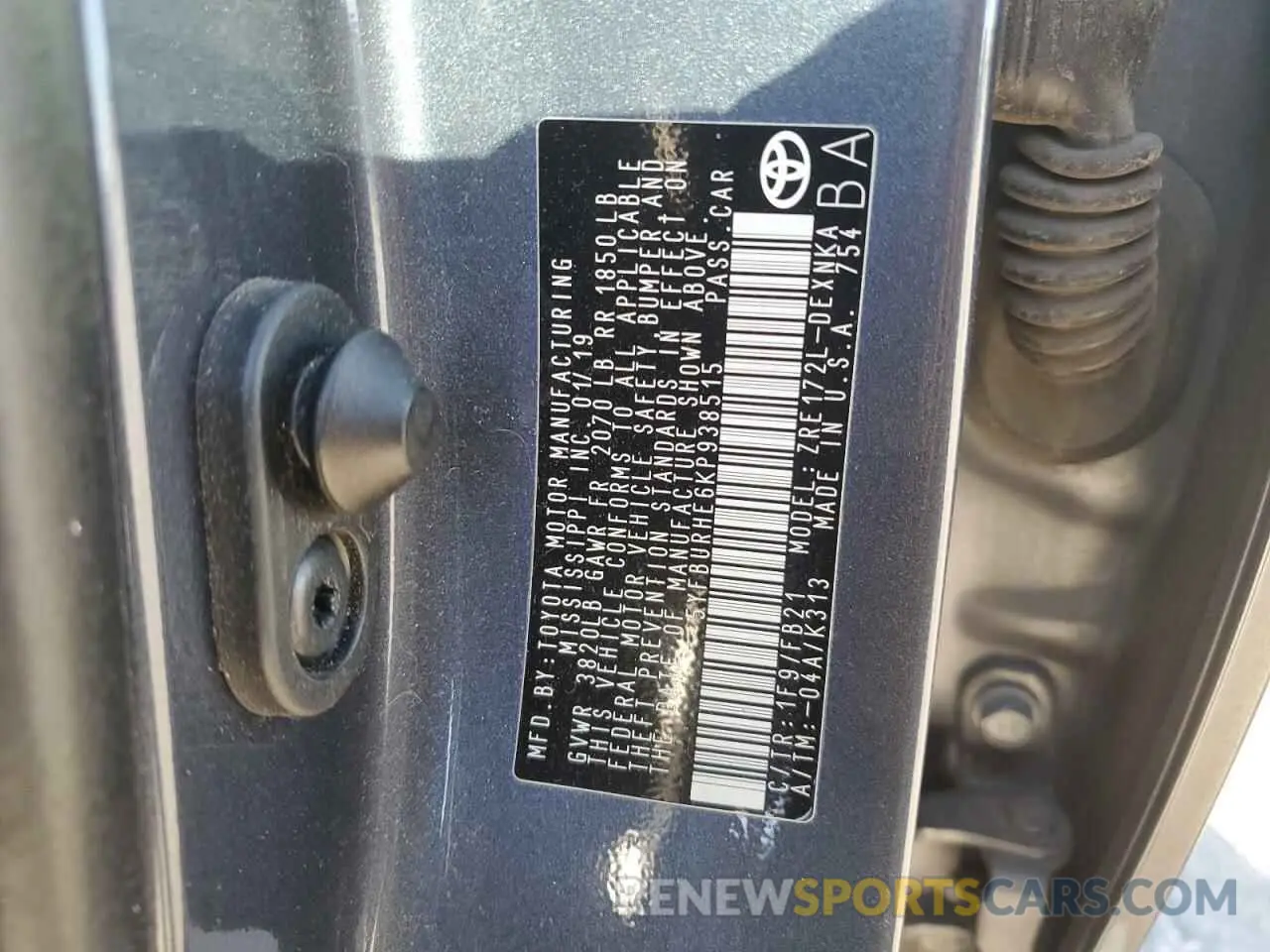 12 Photograph of a damaged car 5YFBURHE6KP938515 TOYOTA COROLLA 2019
