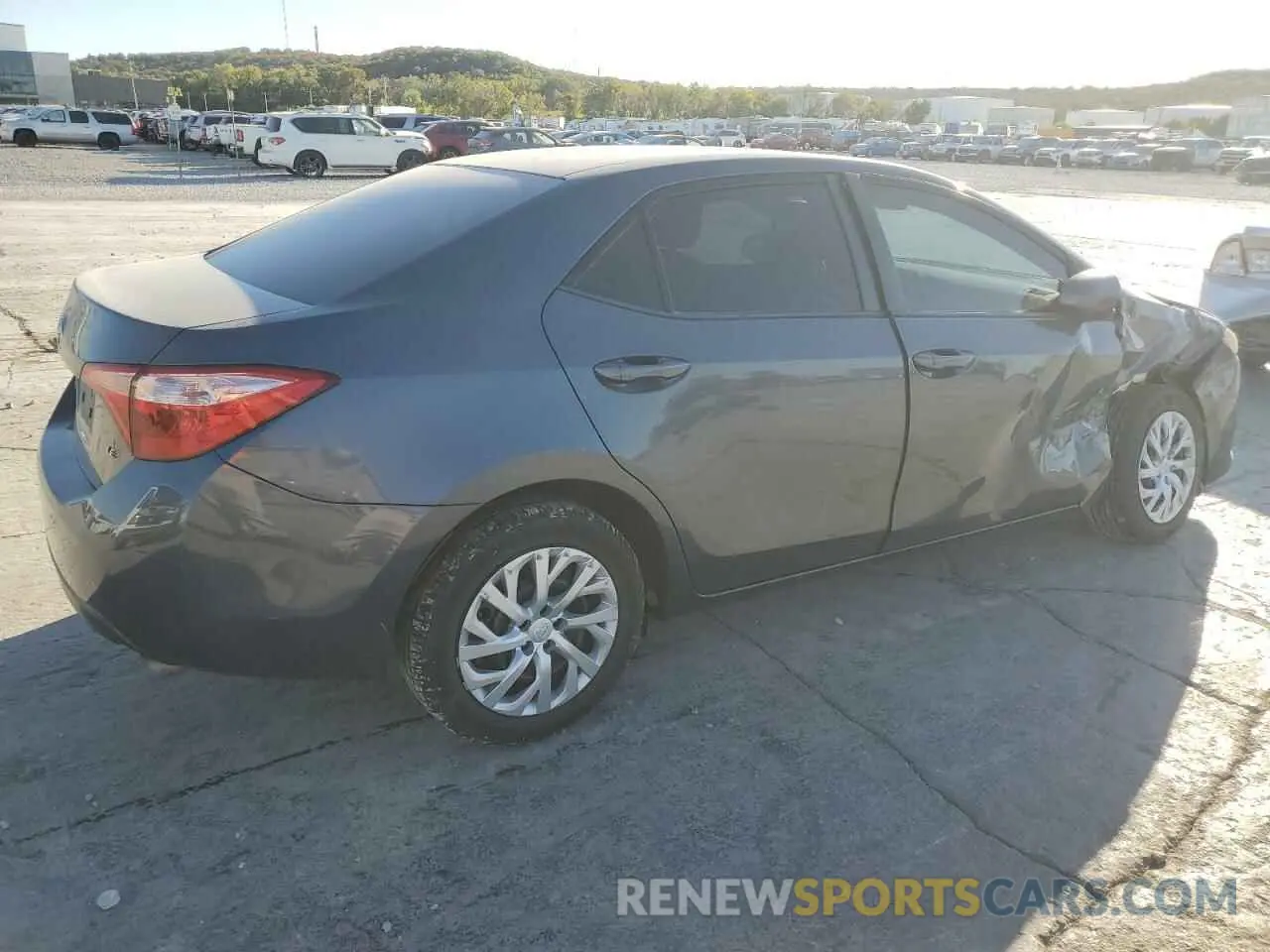 3 Photograph of a damaged car 5YFBURHE6KP938515 TOYOTA COROLLA 2019