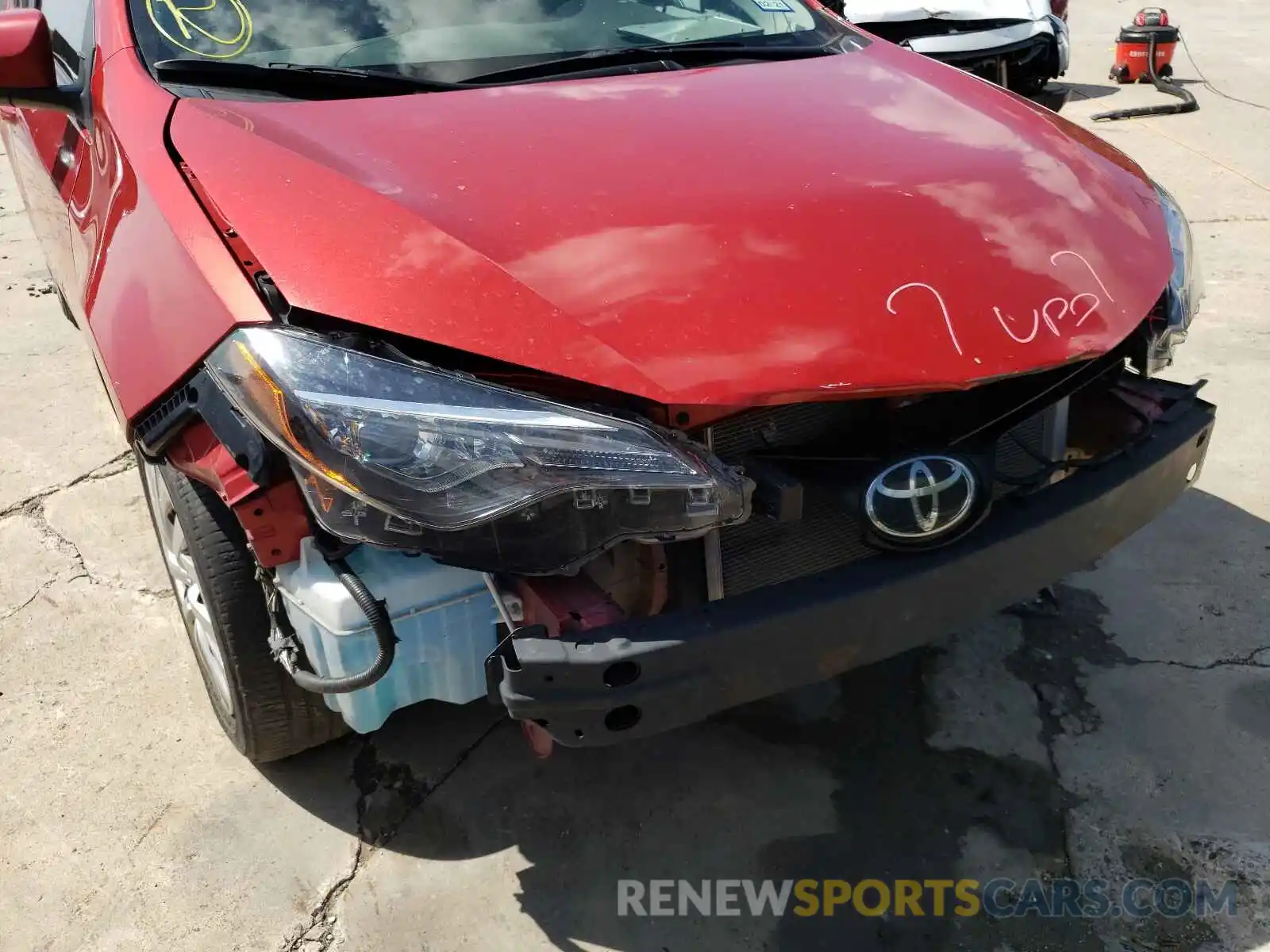 9 Photograph of a damaged car 5YFBURHE6KP946615 TOYOTA COROLLA 2019