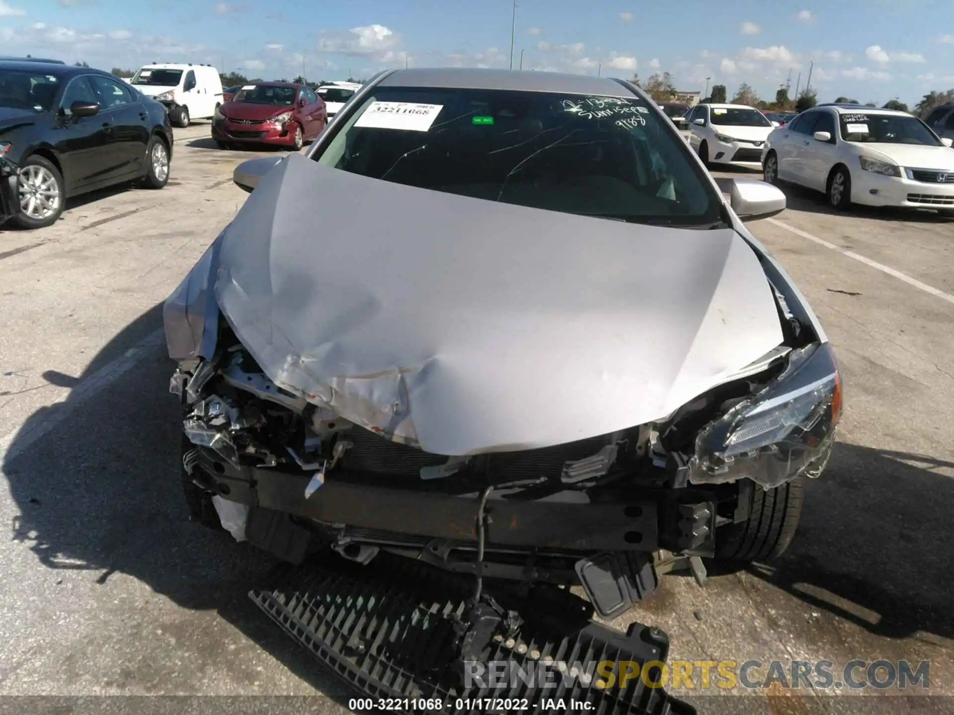 6 Photograph of a damaged car 5YFBURHE6KP949188 TOYOTA COROLLA 2019