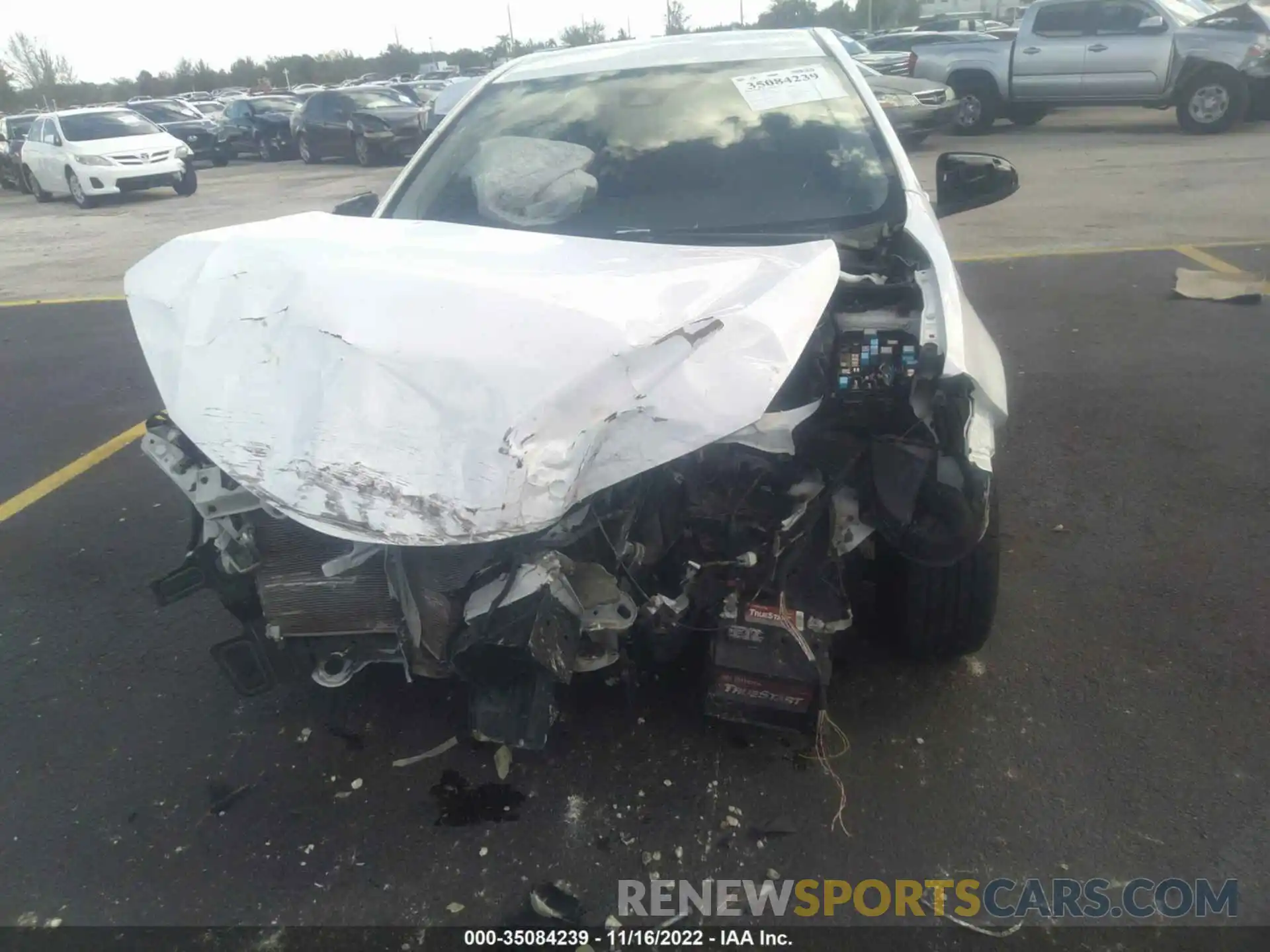 6 Photograph of a damaged car 5YFBURHE7KP860990 TOYOTA COROLLA 2019