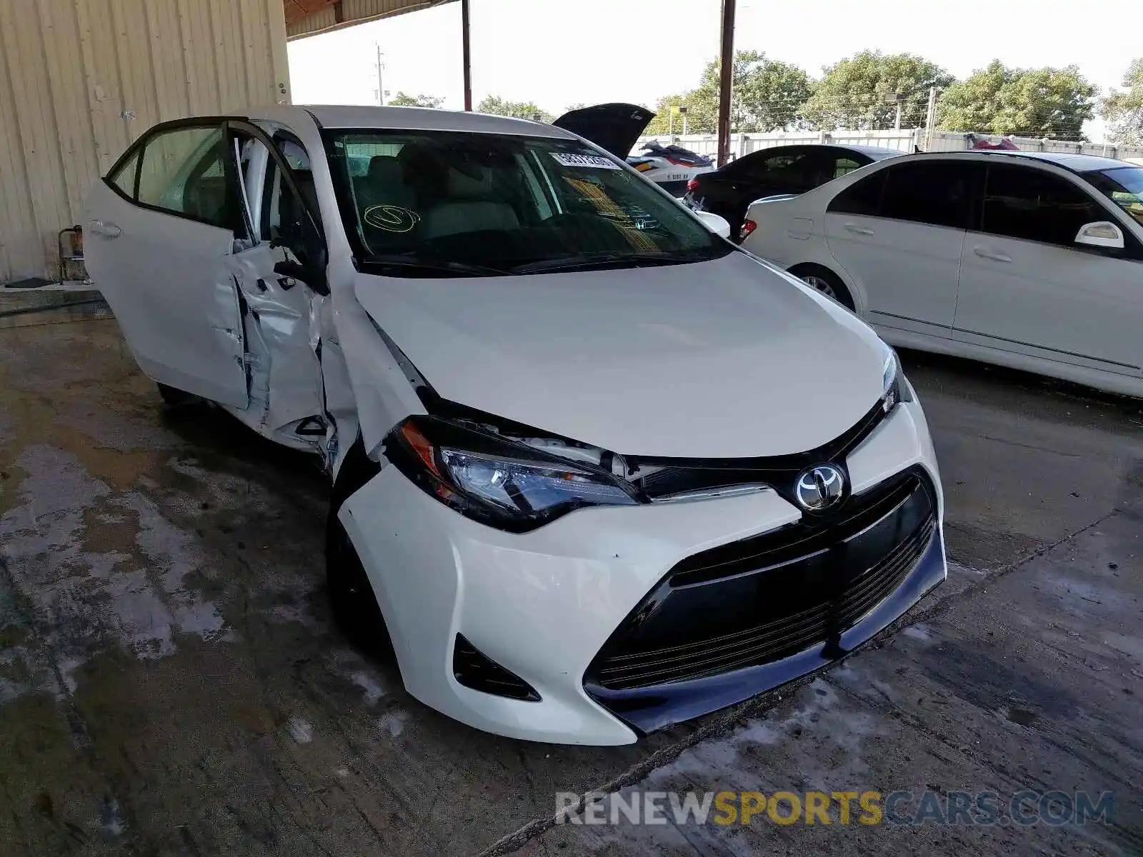 1 Photograph of a damaged car 5YFBURHE7KP861377 TOYOTA COROLLA 2019