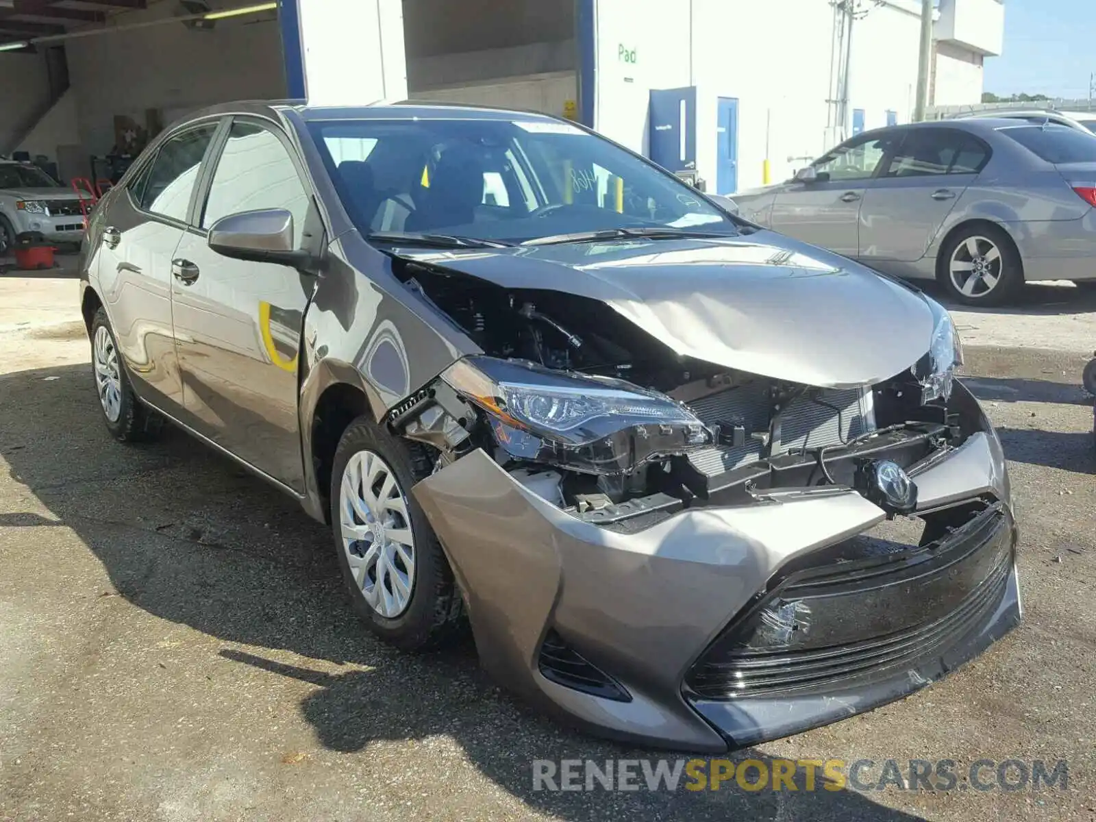 1 Photograph of a damaged car 5YFBURHE7KP861847 TOYOTA COROLLA 2019