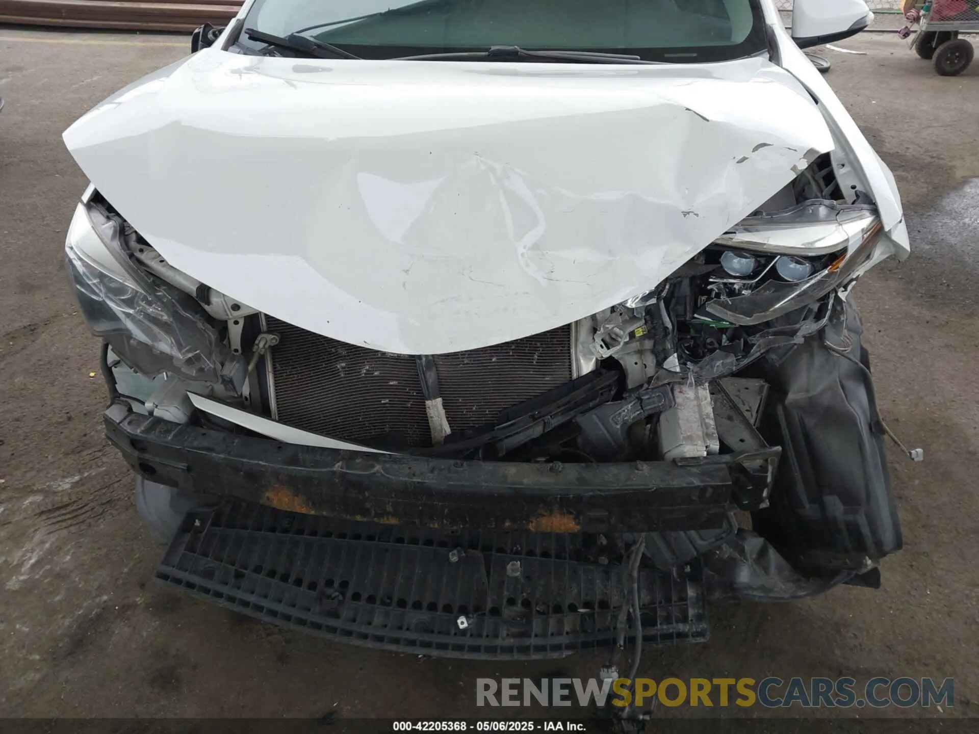 6 Photograph of a damaged car 5YFBURHE7KP862111 TOYOTA COROLLA 2019