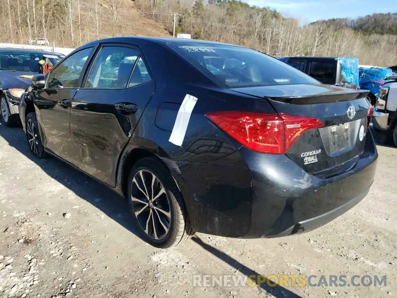 3 Photograph of a damaged car 5YFBURHE7KP862397 TOYOTA COROLLA 2019