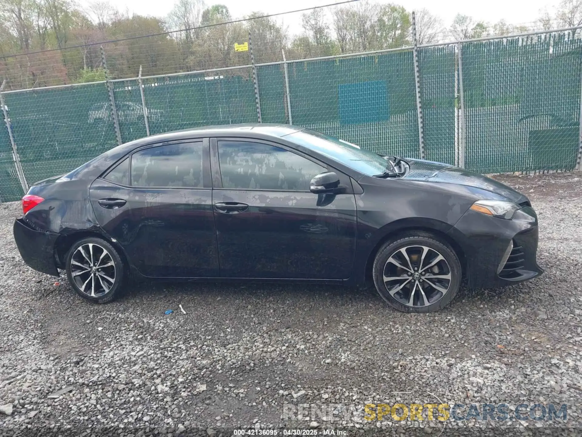 13 Photograph of a damaged car 5YFBURHE7KP862710 TOYOTA COROLLA 2019