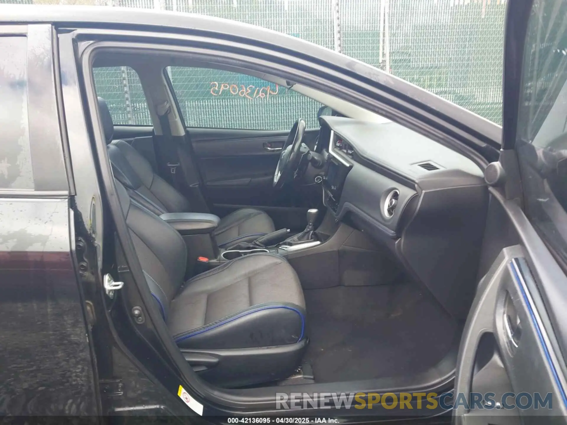 5 Photograph of a damaged car 5YFBURHE7KP862710 TOYOTA COROLLA 2019
