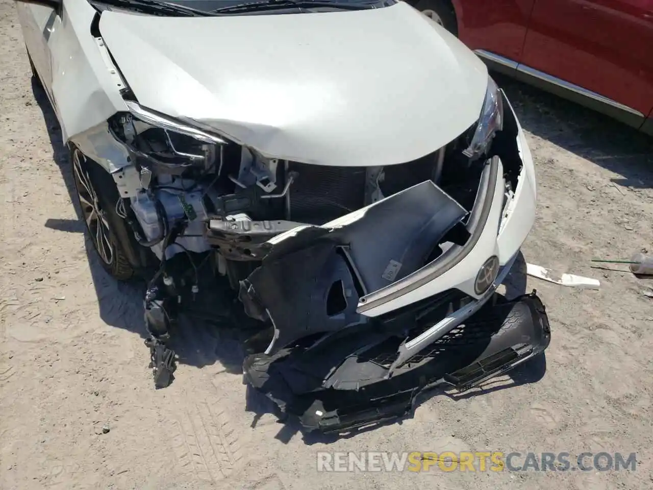 9 Photograph of a damaged car 5YFBURHE7KP867597 TOYOTA COROLLA 2019