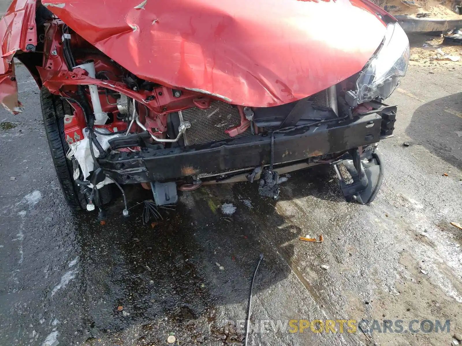 9 Photograph of a damaged car 5YFBURHE7KP867602 TOYOTA COROLLA 2019