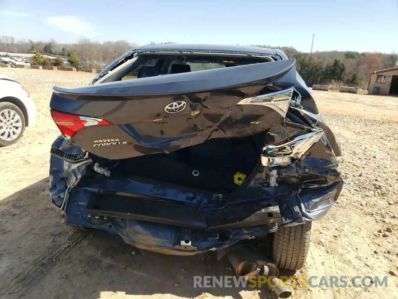 9 Photograph of a damaged car 5YFBURHE7KP870919 TOYOTA COROLLA 2019