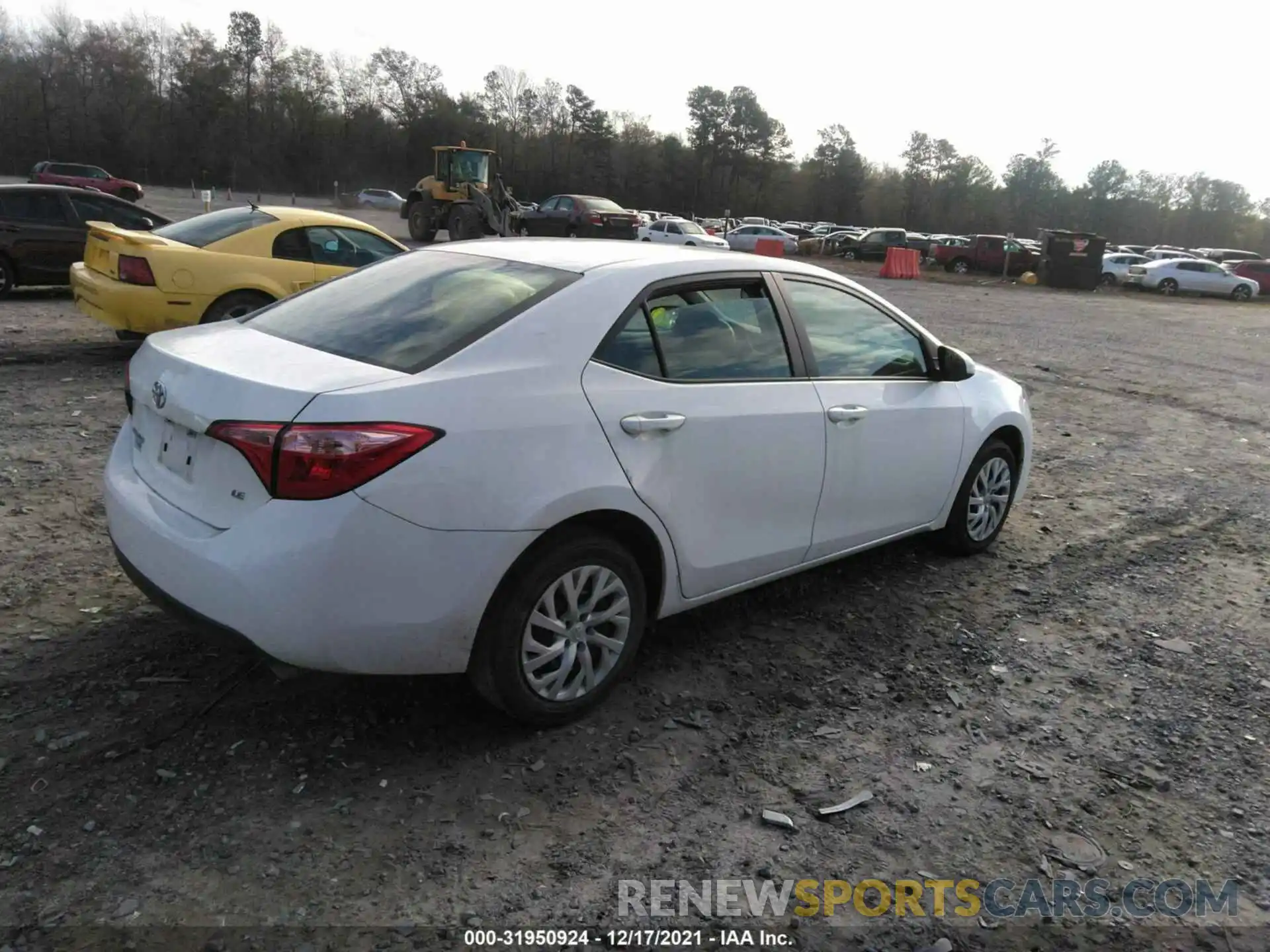 4 Photograph of a damaged car 5YFBURHE7KP872105 TOYOTA COROLLA 2019