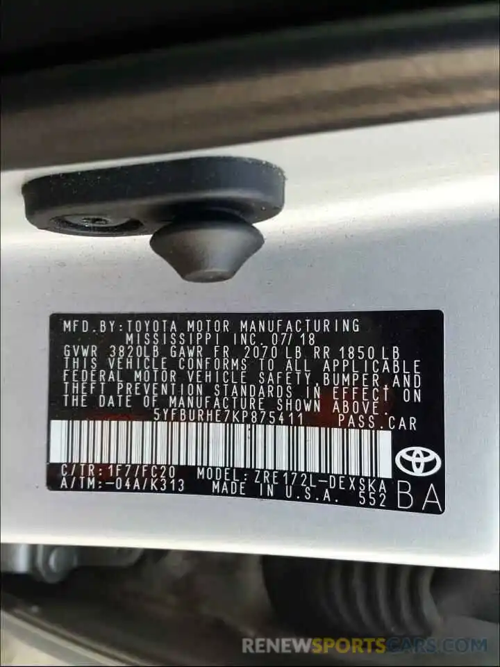 10 Photograph of a damaged car 5YFBURHE7KP875411 TOYOTA COROLLA 2019