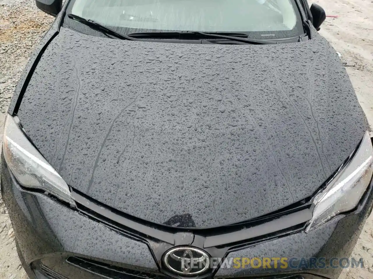 11 Photograph of a damaged car 5YFBURHE7KP877028 TOYOTA COROLLA 2019