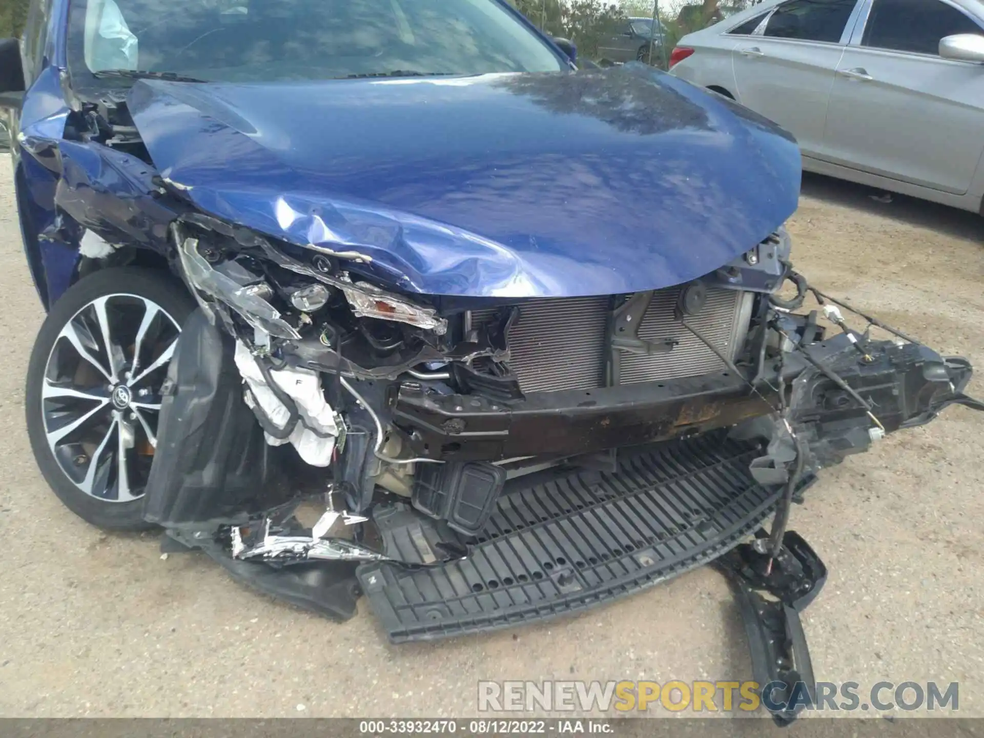 6 Photograph of a damaged car 5YFBURHE7KP877823 TOYOTA COROLLA 2019