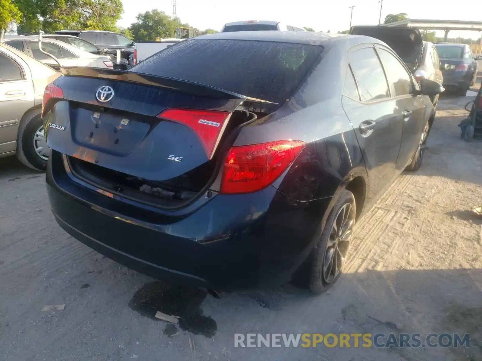 4 Photograph of a damaged car 5YFBURHE7KP878809 TOYOTA COROLLA 2019