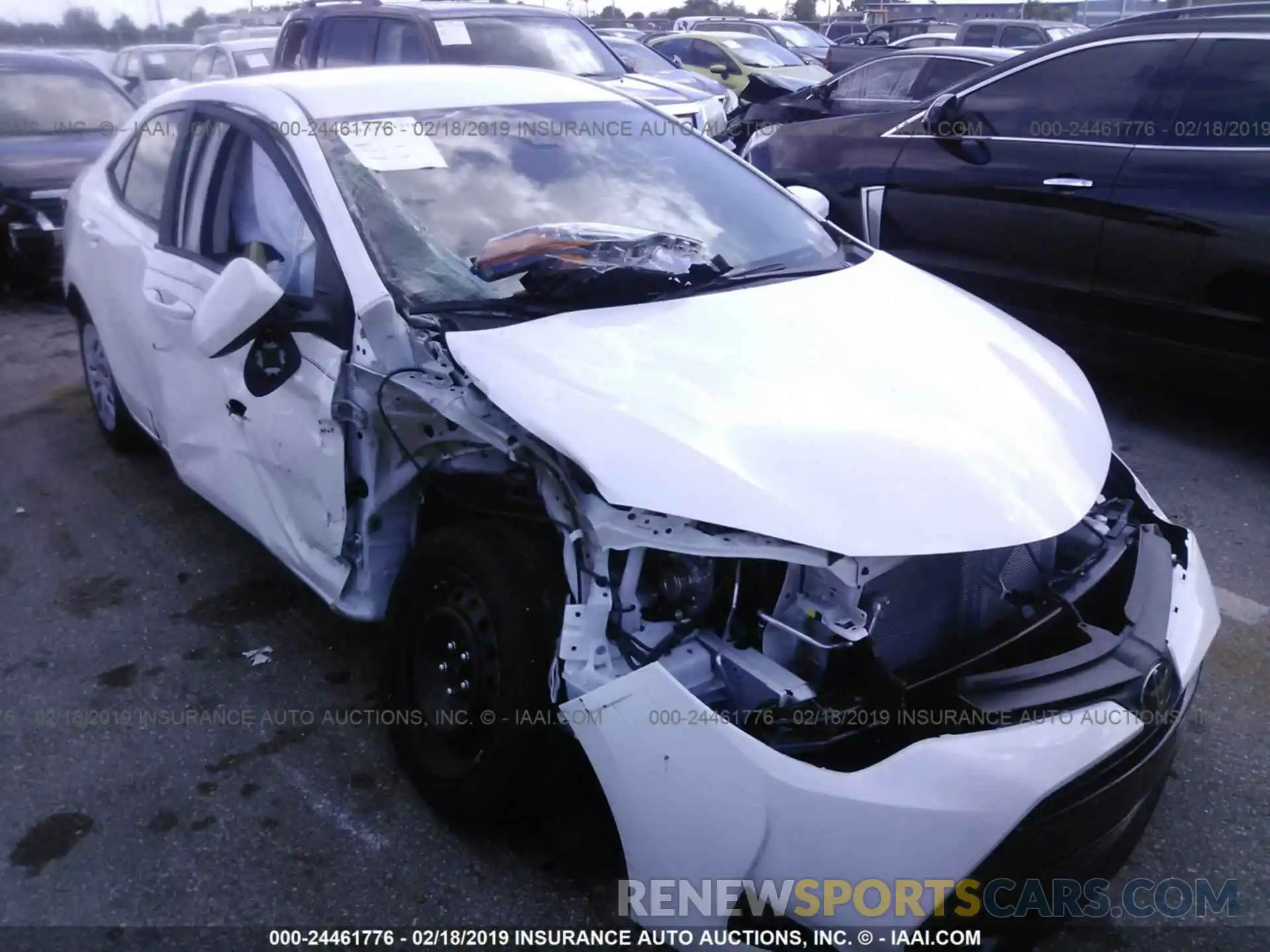 6 Photograph of a damaged car 5YFBURHE7KP880561 TOYOTA COROLLA 2019