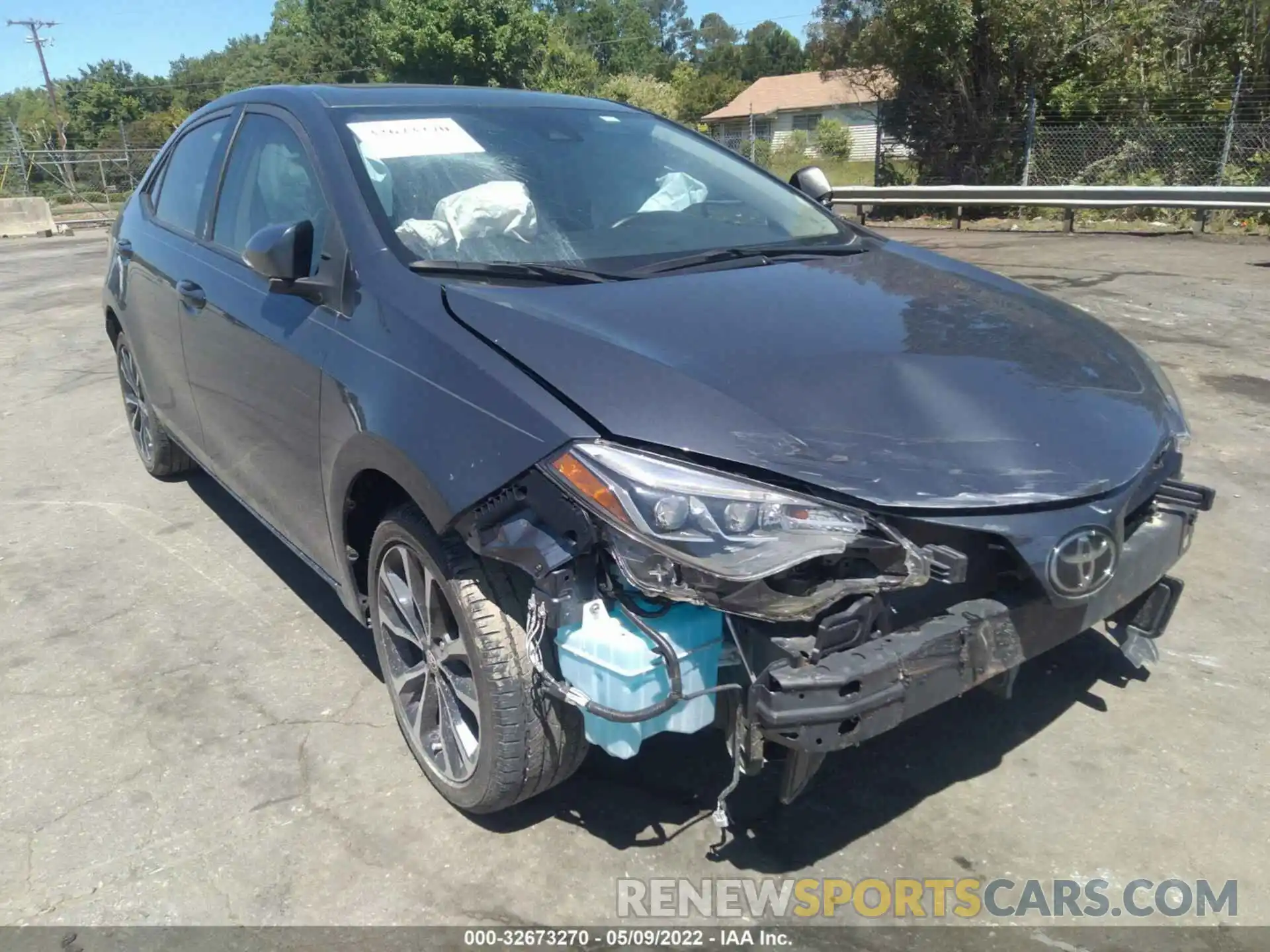 1 Photograph of a damaged car 5YFBURHE7KP885338 TOYOTA COROLLA 2019