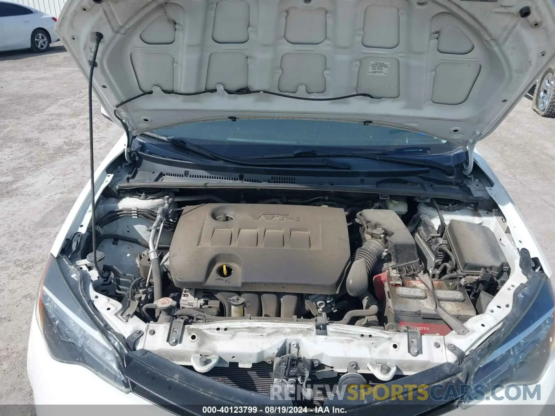 10 Photograph of a damaged car 5YFBURHE7KP885369 TOYOTA COROLLA 2019