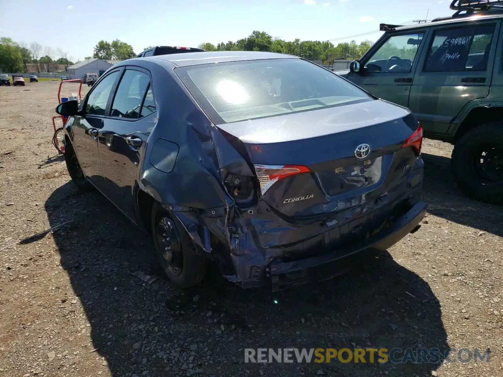 3 Photograph of a damaged car 5YFBURHE7KP886439 TOYOTA COROLLA 2019