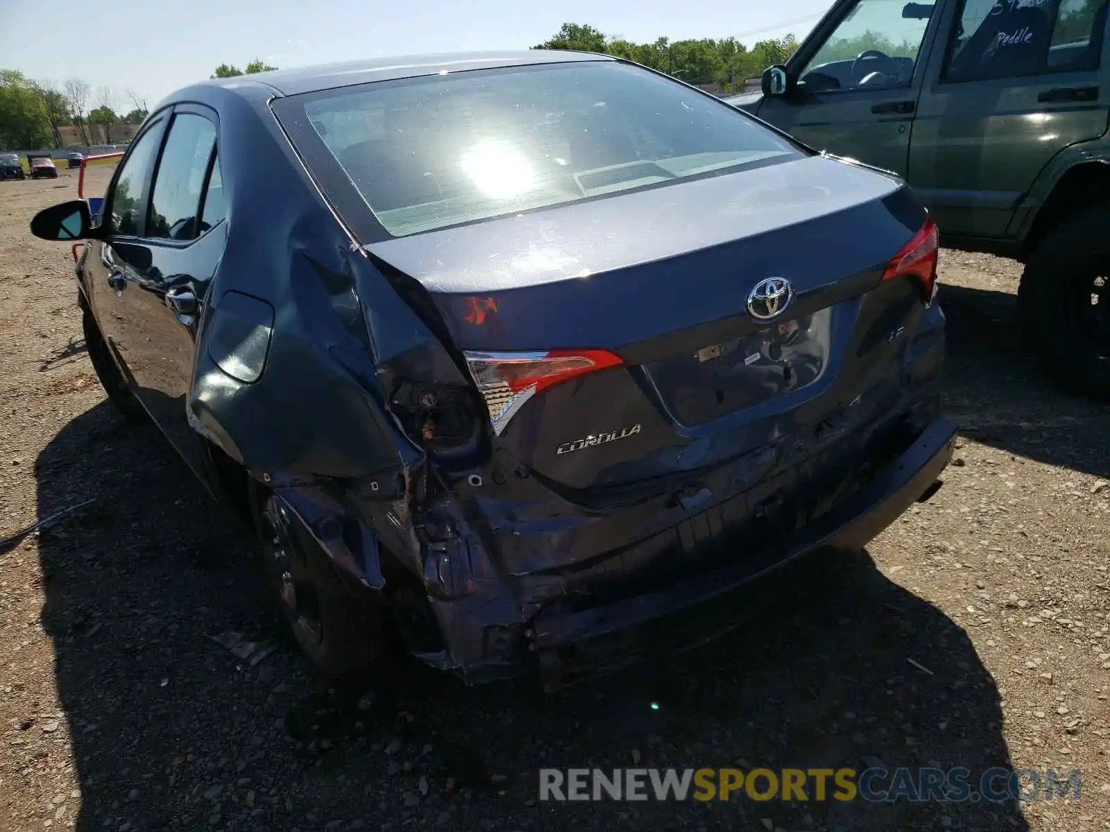 9 Photograph of a damaged car 5YFBURHE7KP886439 TOYOTA COROLLA 2019