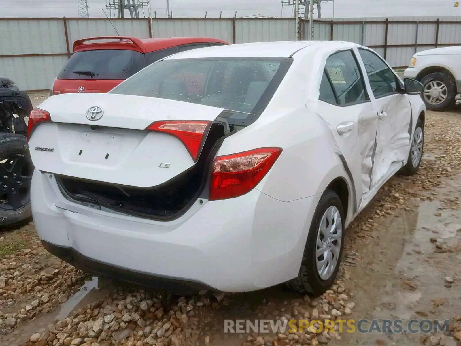 4 Photograph of a damaged car 5YFBURHE7KP888272 TOYOTA COROLLA 2019