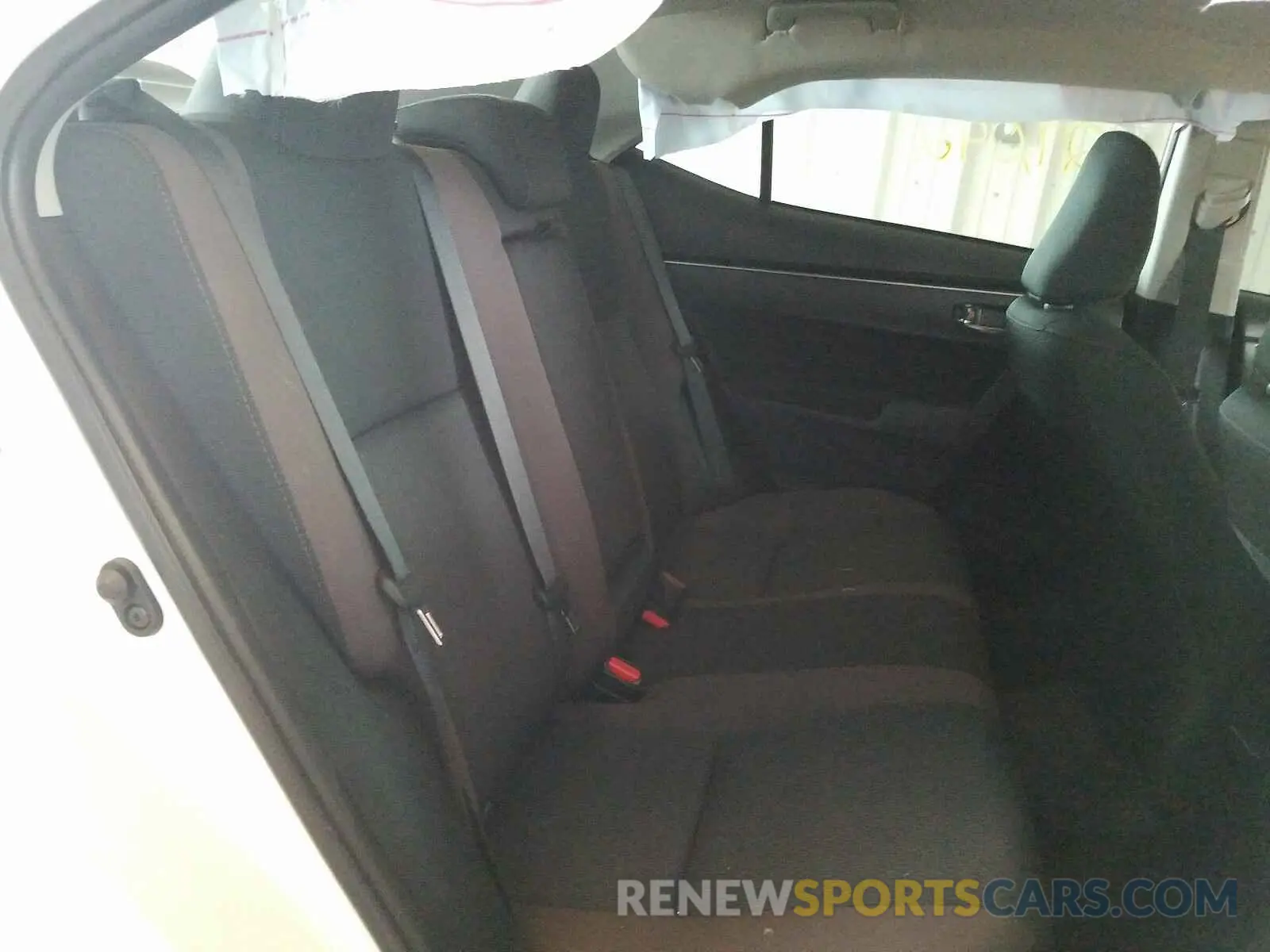 6 Photograph of a damaged car 5YFBURHE7KP891205 TOYOTA COROLLA 2019