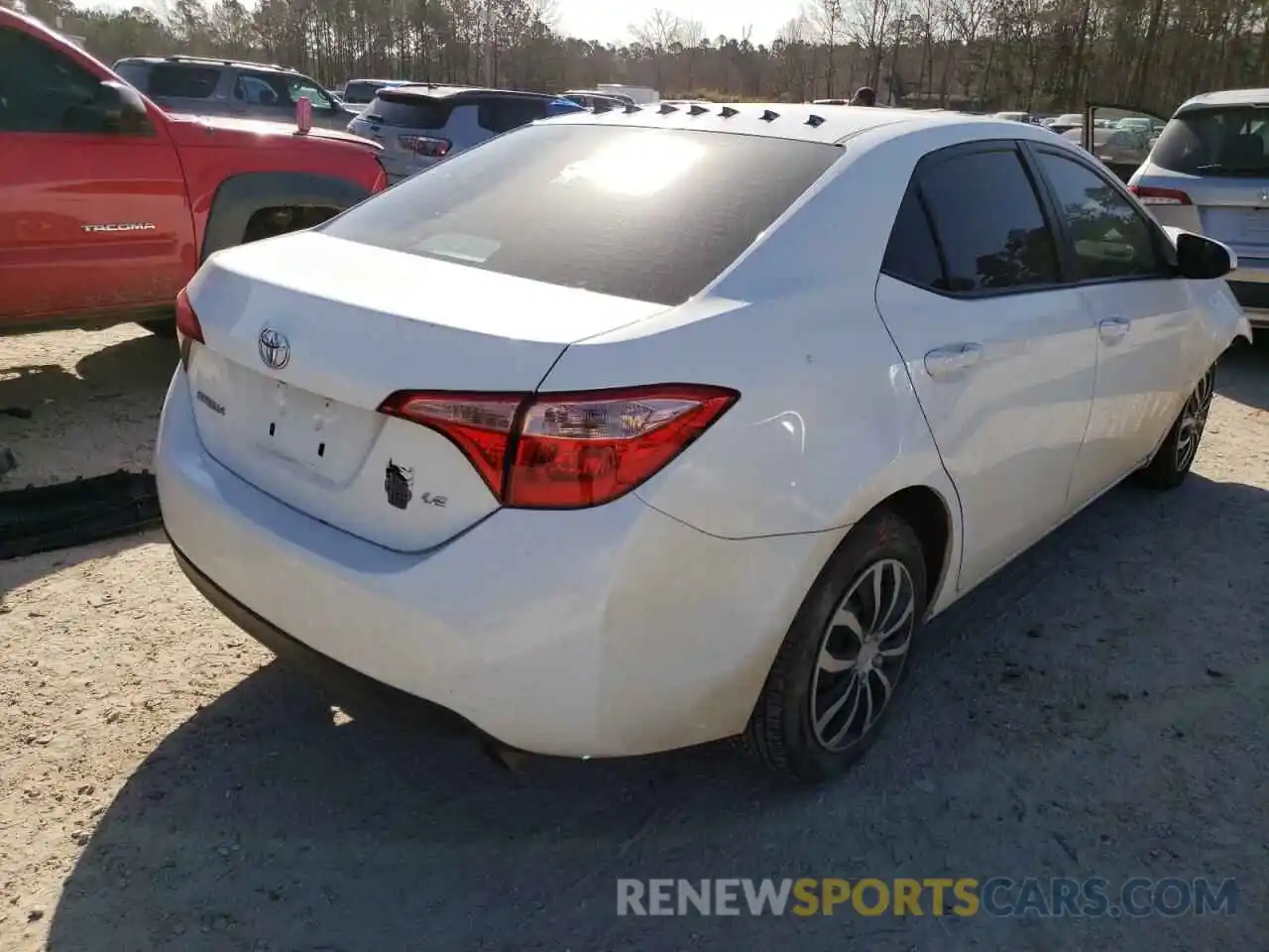 4 Photograph of a damaged car 5YFBURHE7KP895528 TOYOTA COROLLA 2019