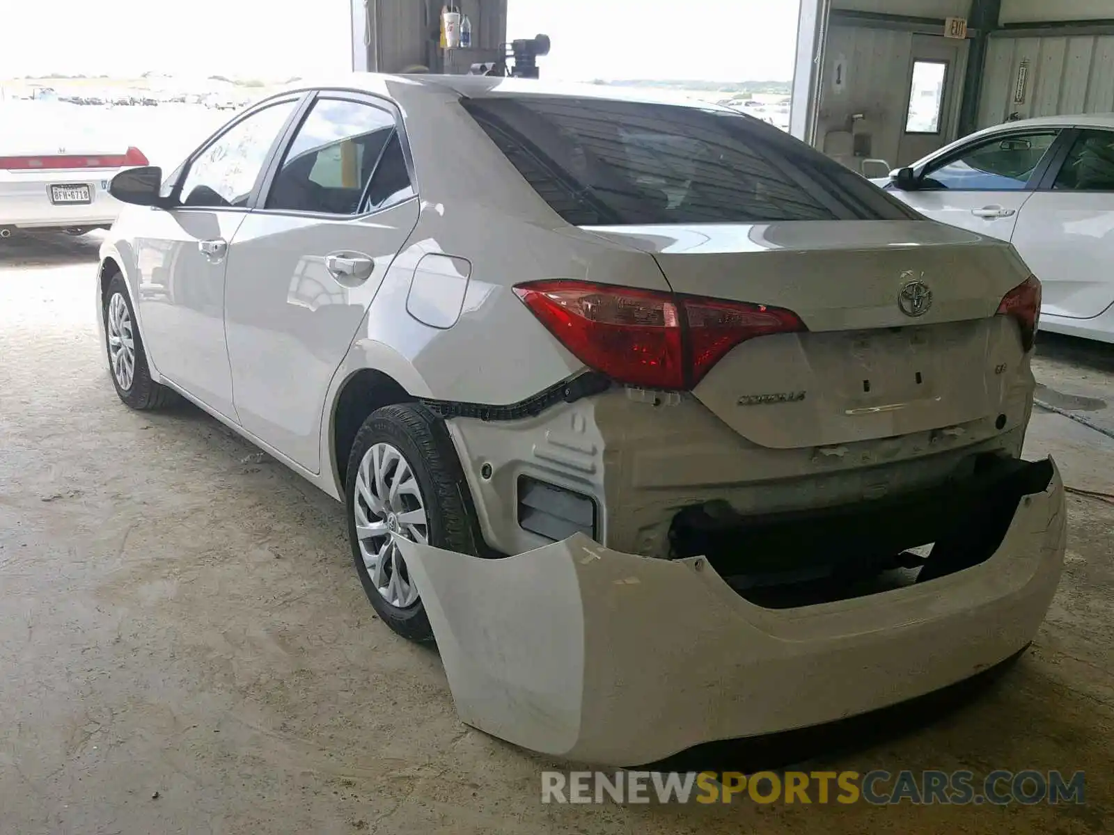 3 Photograph of a damaged car 5YFBURHE7KP897280 TOYOTA COROLLA 2019