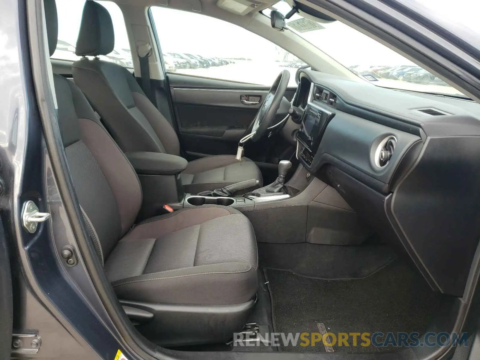 5 Photograph of a damaged car 5YFBURHE7KP898560 TOYOTA COROLLA 2019