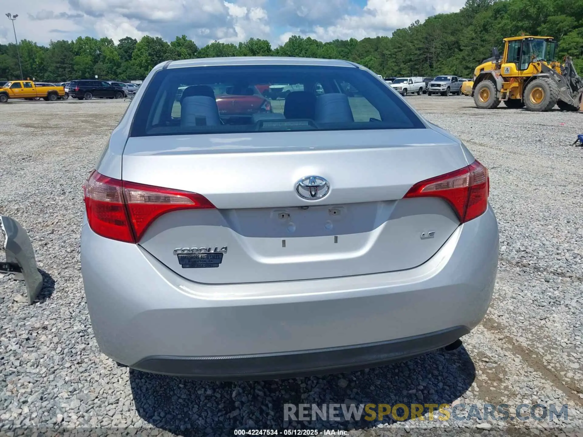 17 Photograph of a damaged car 5YFBURHE7KP898929 TOYOTA COROLLA 2019