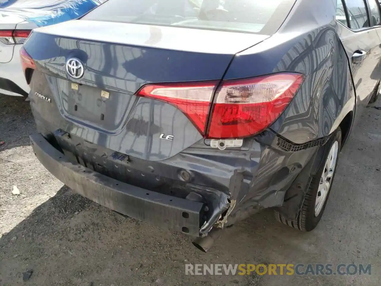 9 Photograph of a damaged car 5YFBURHE7KP899353 TOYOTA COROLLA 2019