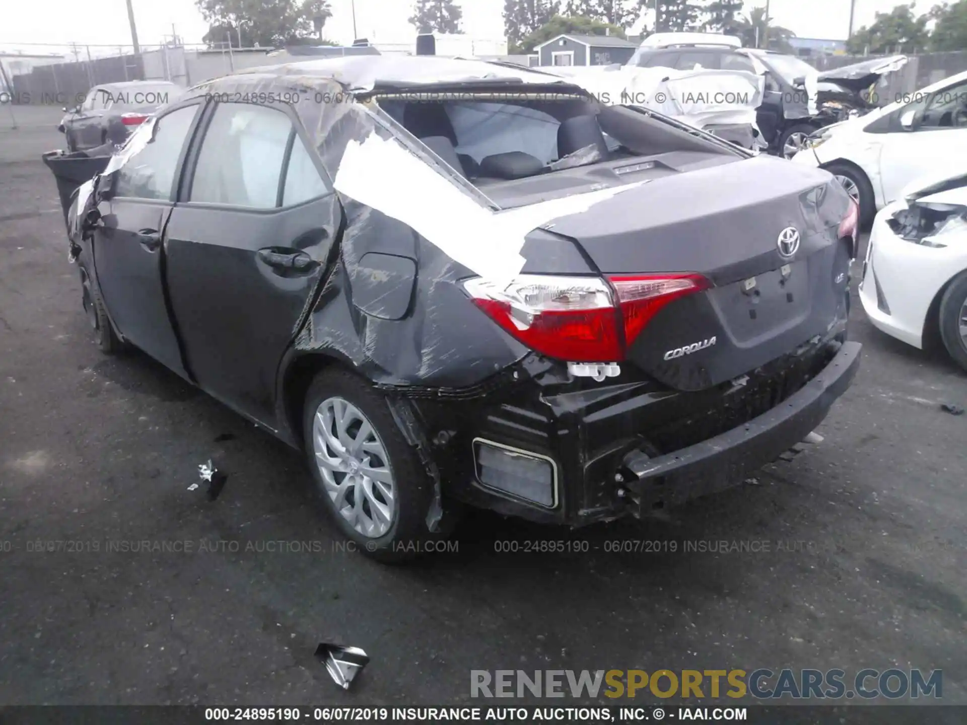 3 Photograph of a damaged car 5YFBURHE7KP901182 TOYOTA COROLLA 2019