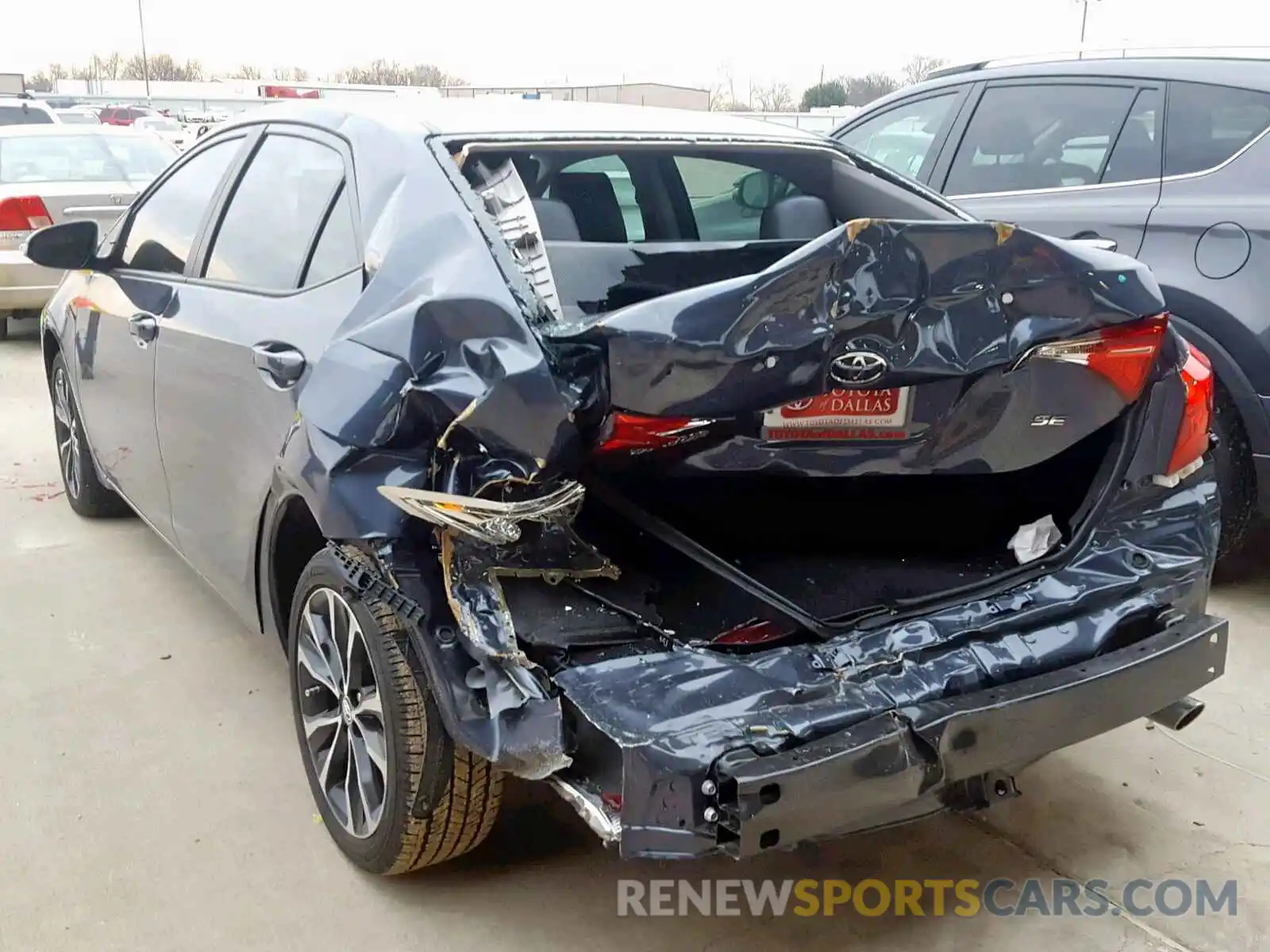 3 Photograph of a damaged car 5YFBURHE7KP903627 TOYOTA COROLLA 2019